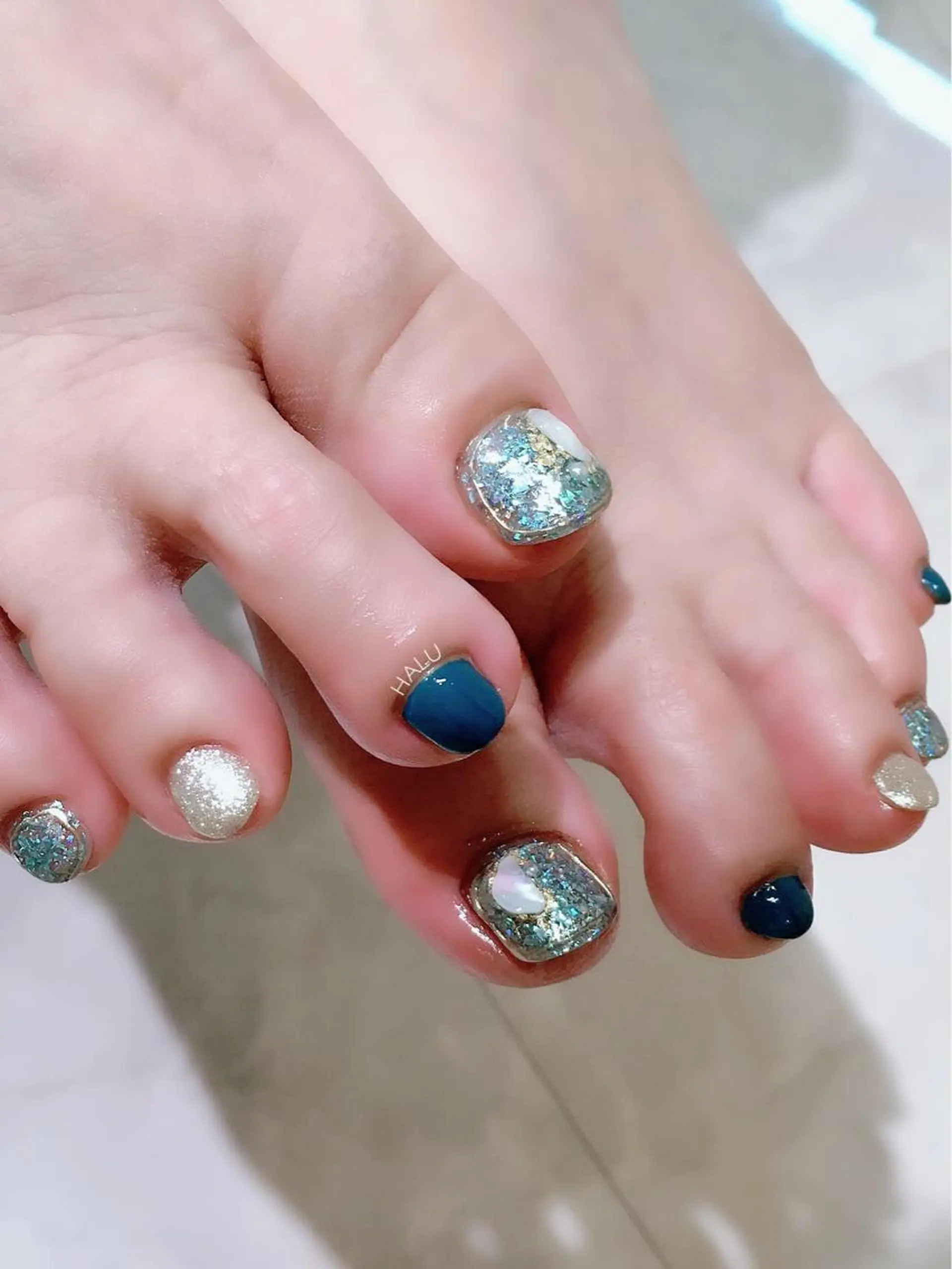 ネイル ブルー キラキラネイル HALU ハルのネイルデザイン