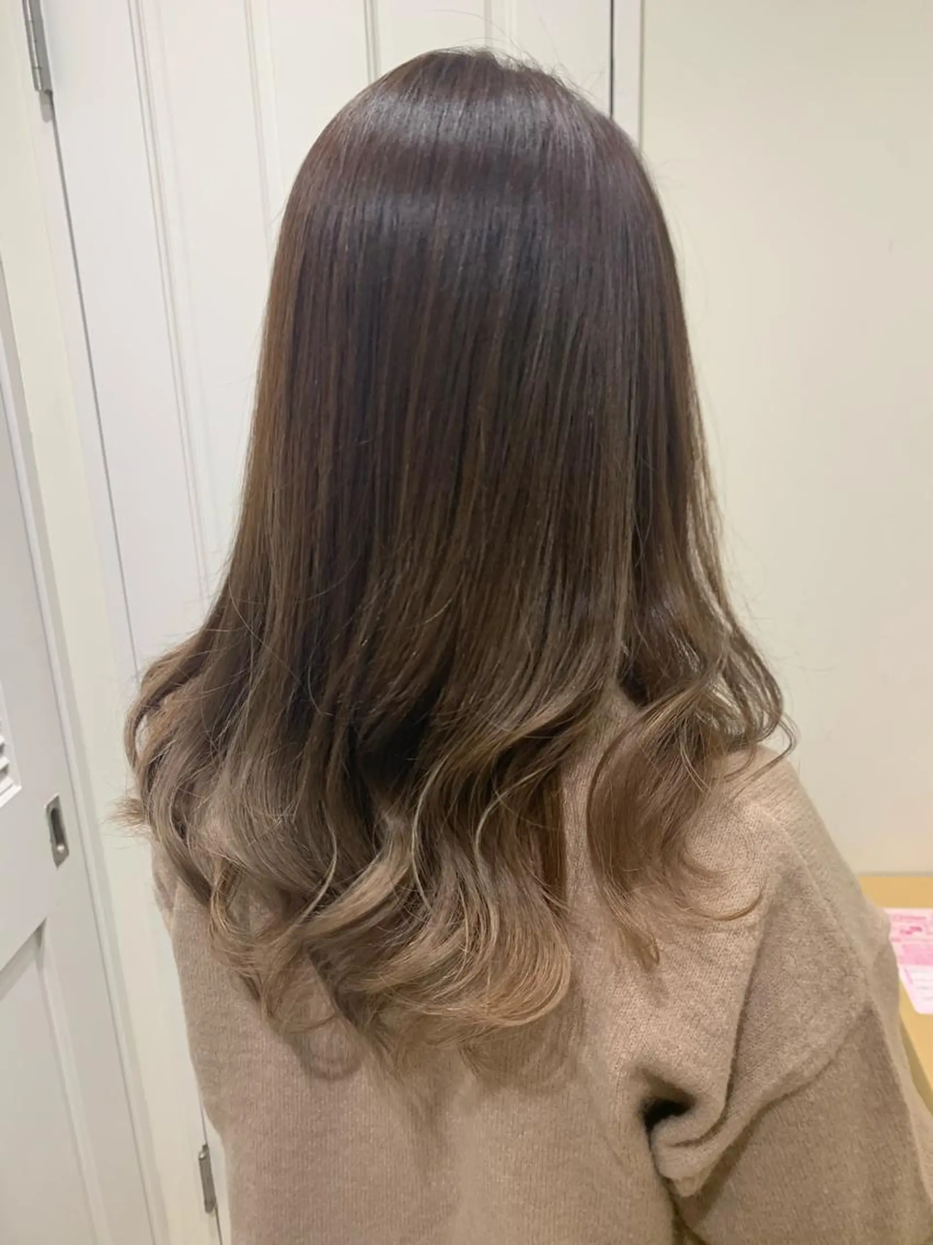 ロング ヘアカラー トリートメント 渋谷ハイトーン/ デザインカラー阿部のヘアスタイル