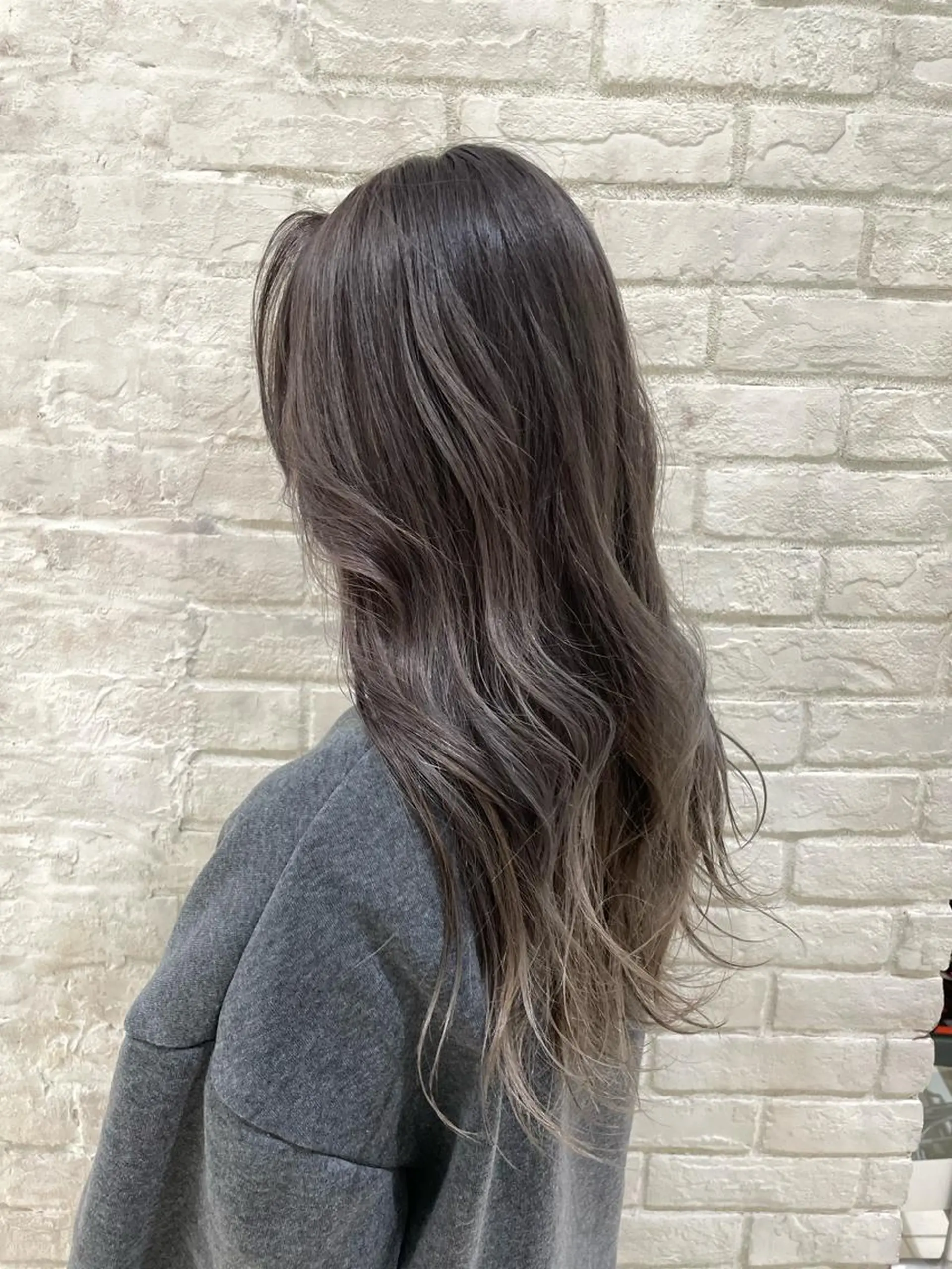 ロング 田中 亜澄のヘアスタイル