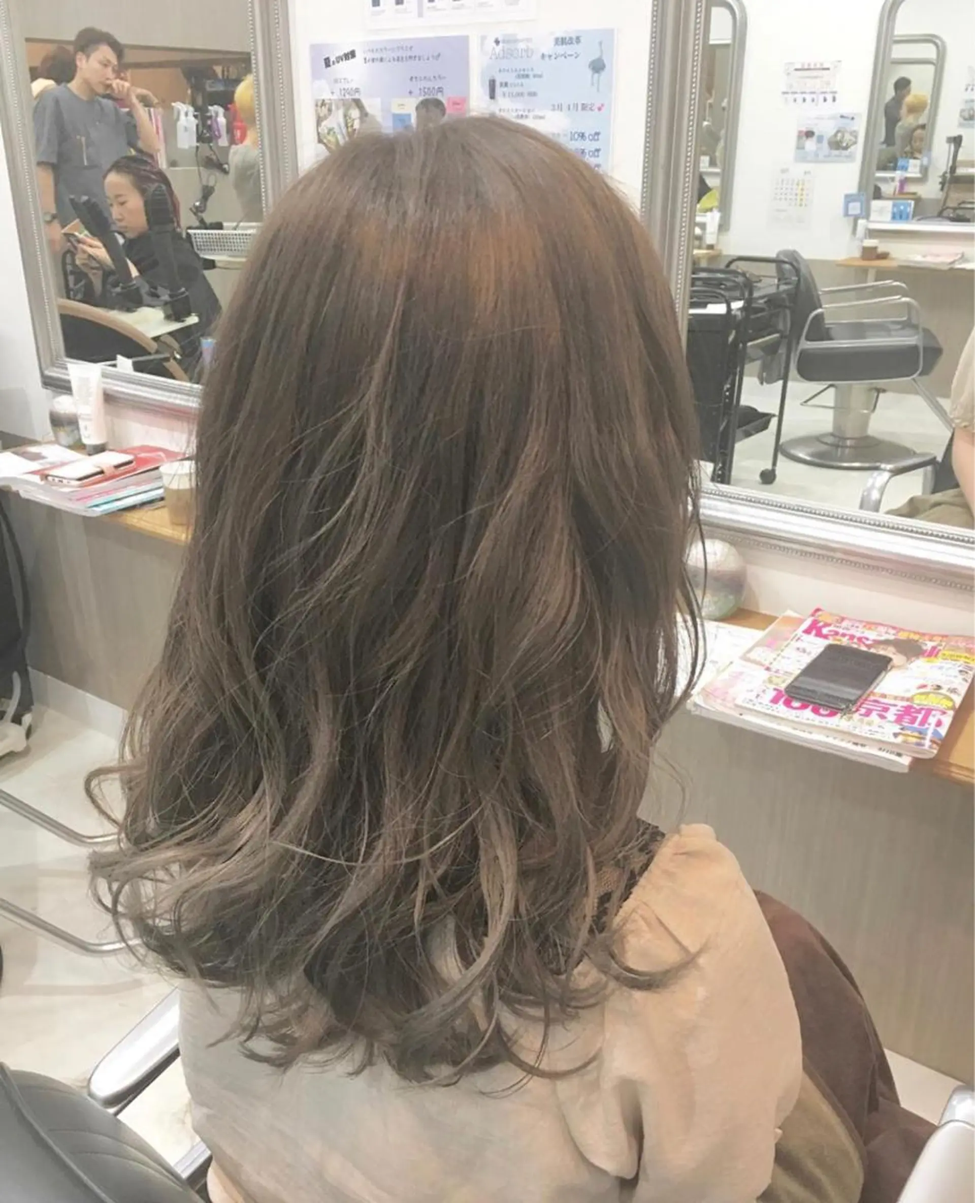 ロング カラー ベージュカラー ケアに特化したサロン shinzaのヘアスタイル