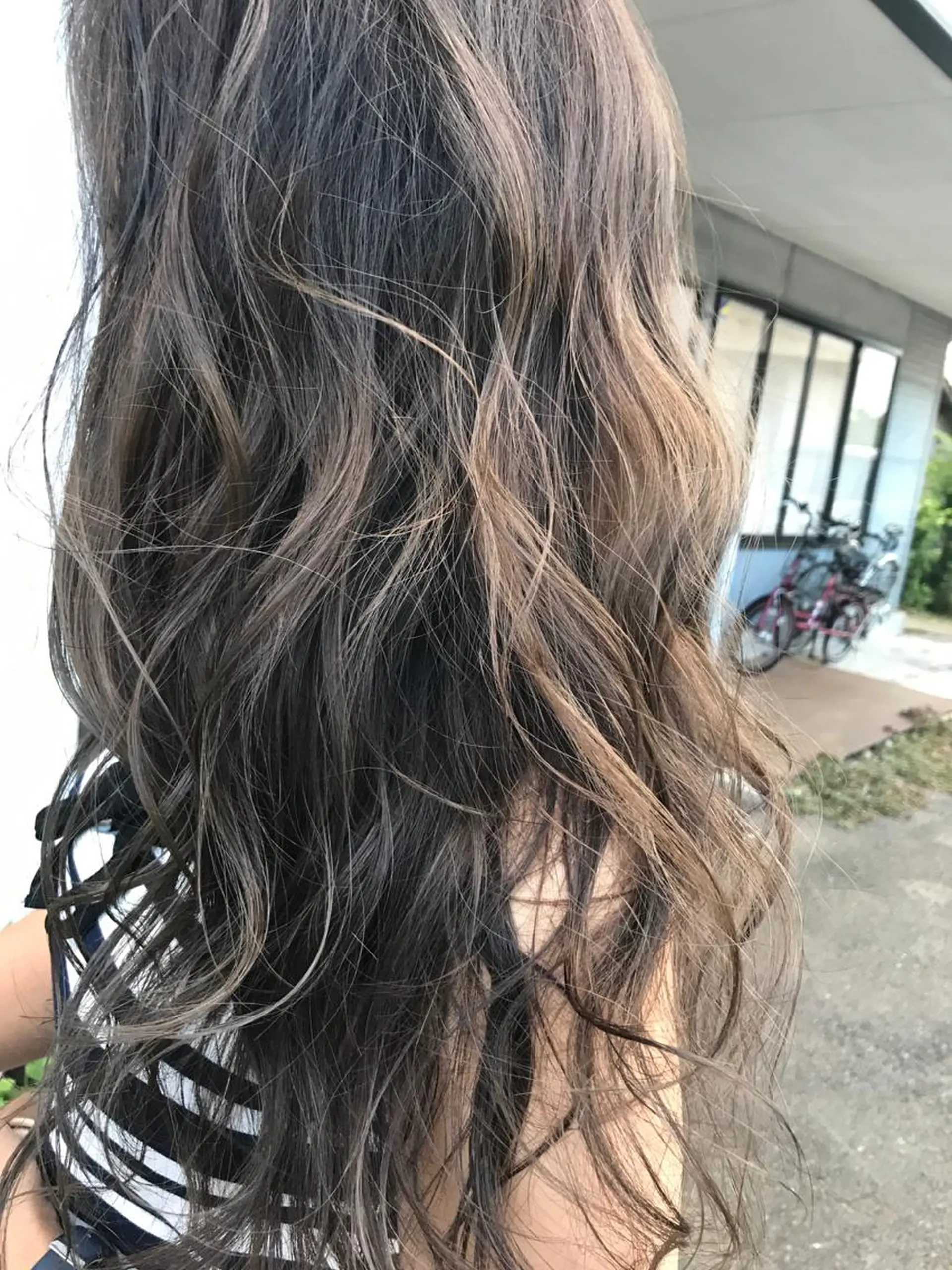 ロング カラー パーマ ヘアアレンジ ハイライトカラー ハイライト 今泉 直裕ショートボブの匠のヘアスタイル