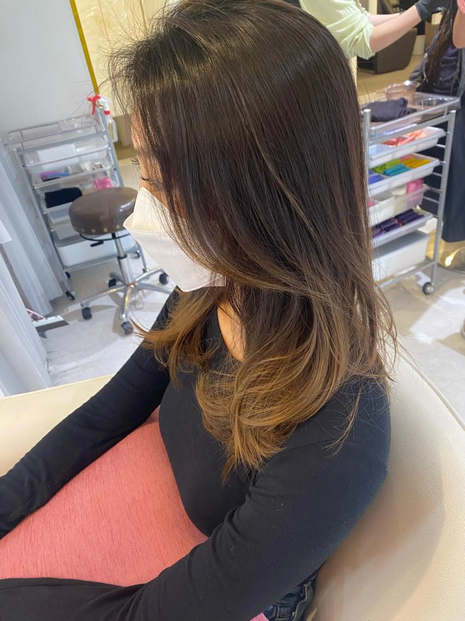 セミロング カット トリートメント 梛木 唯のヘアスタイル