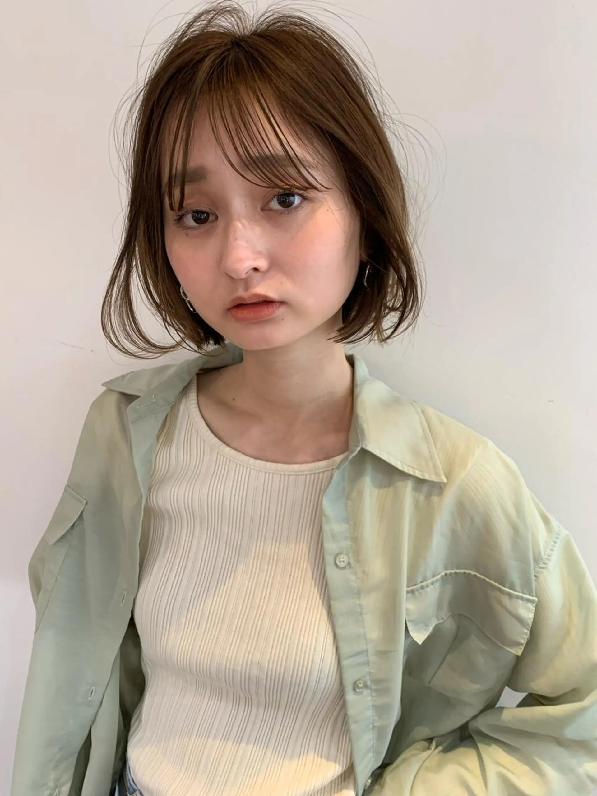 ミディアム カラー 安村 美奈のヘアスタイル