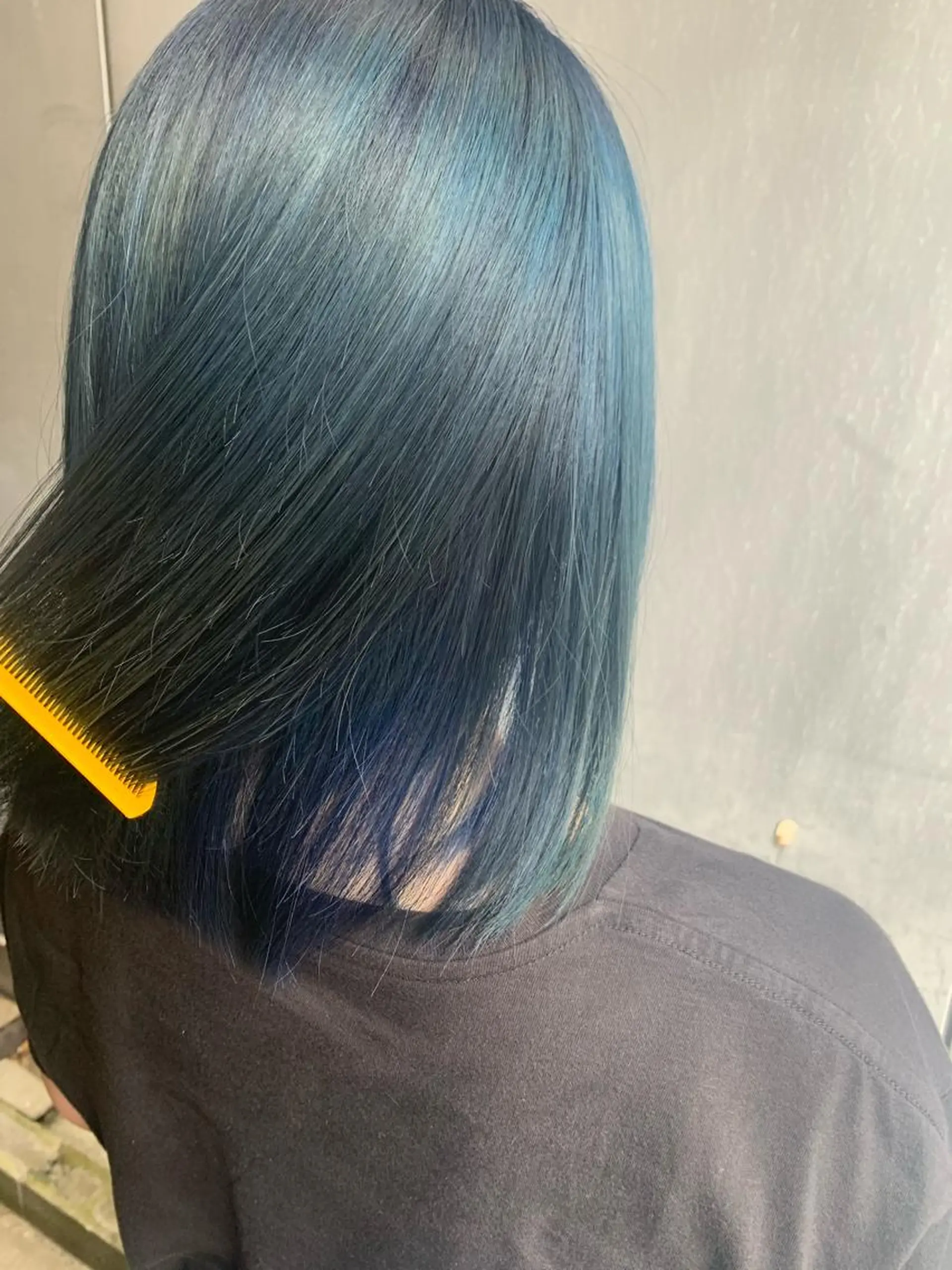 カラー ブルーカラー 佐藤 宰のヘアスタイル