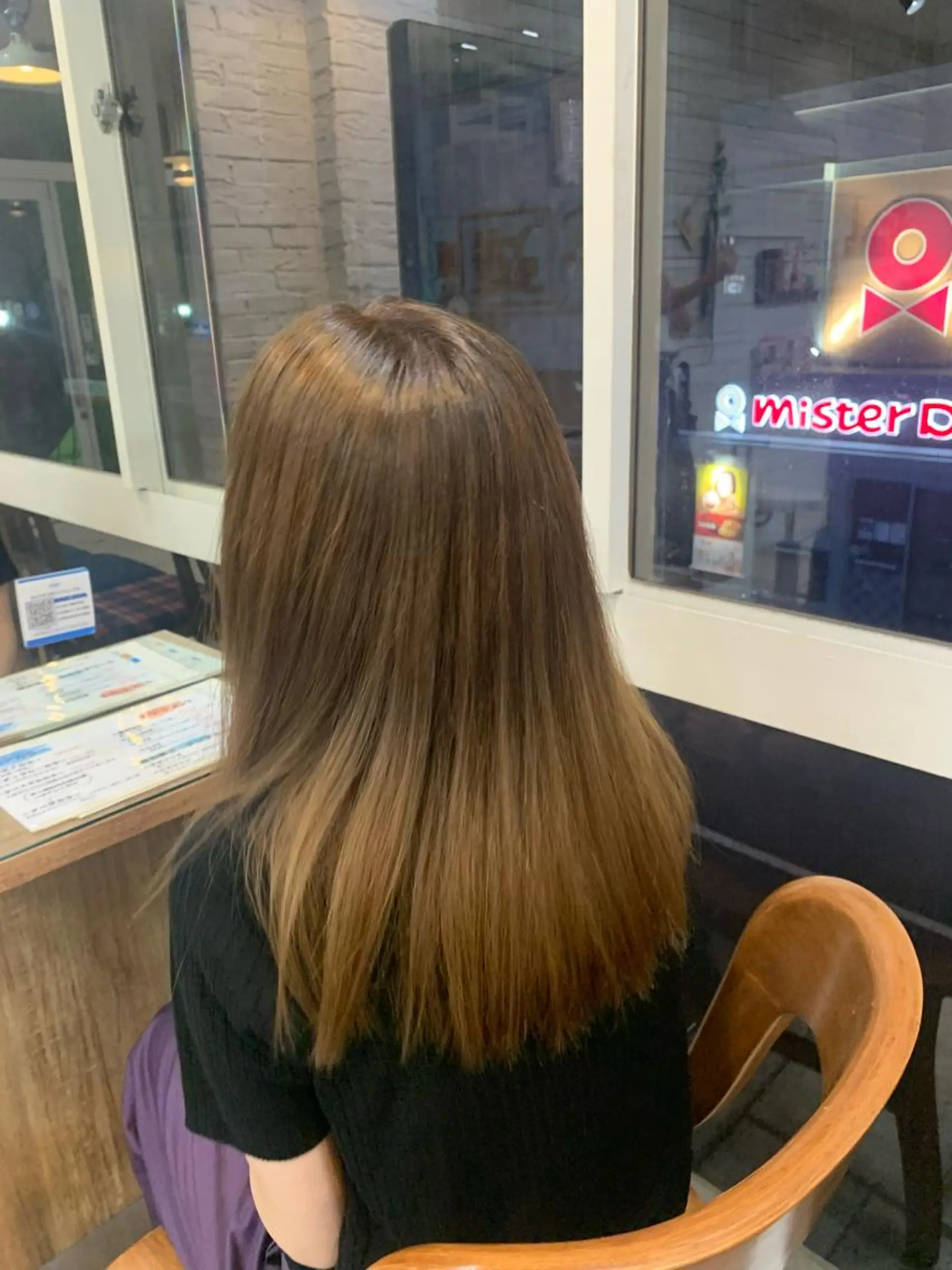 ロング カラー ブリーチ 小顔カット/ 韓国レイヤー/真結のヘアスタイル