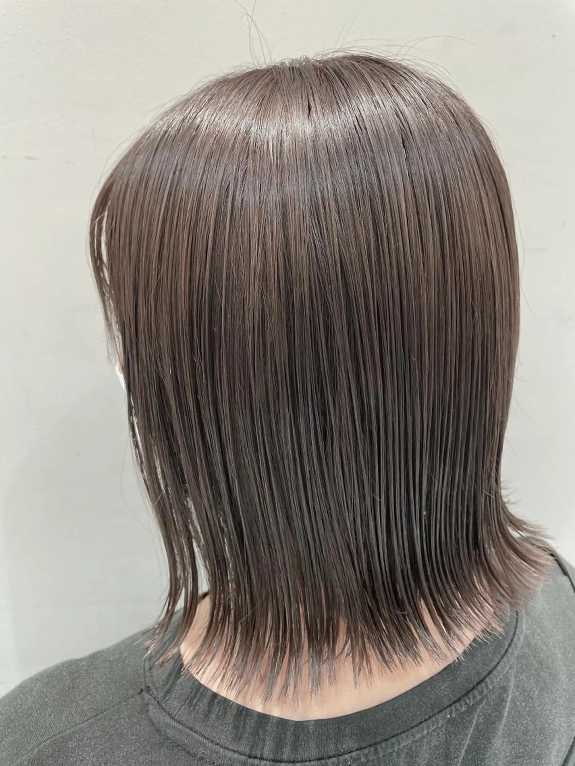 ミディアム カラー ダークグレー カット ヘアカラー トリートメント 🦖鶴岡 香純🦖のヘアスタイル