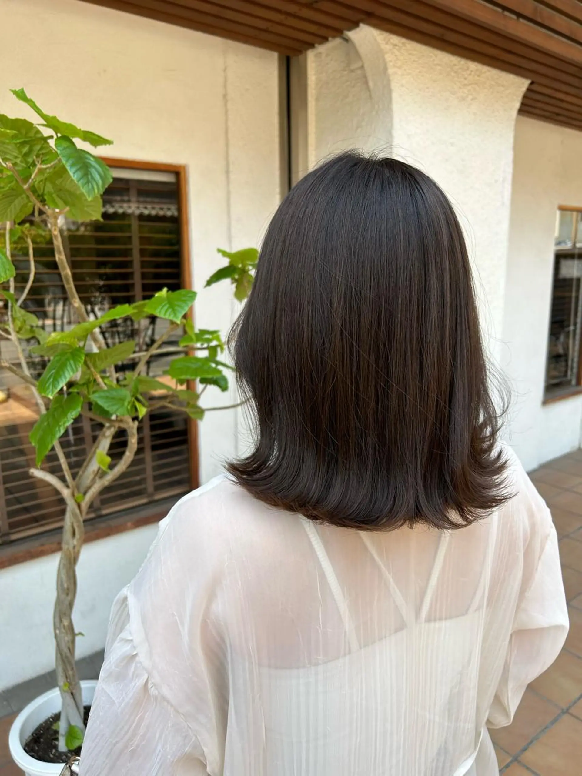 ミディアム カラー putri 川邉 優花のヘアスタイル