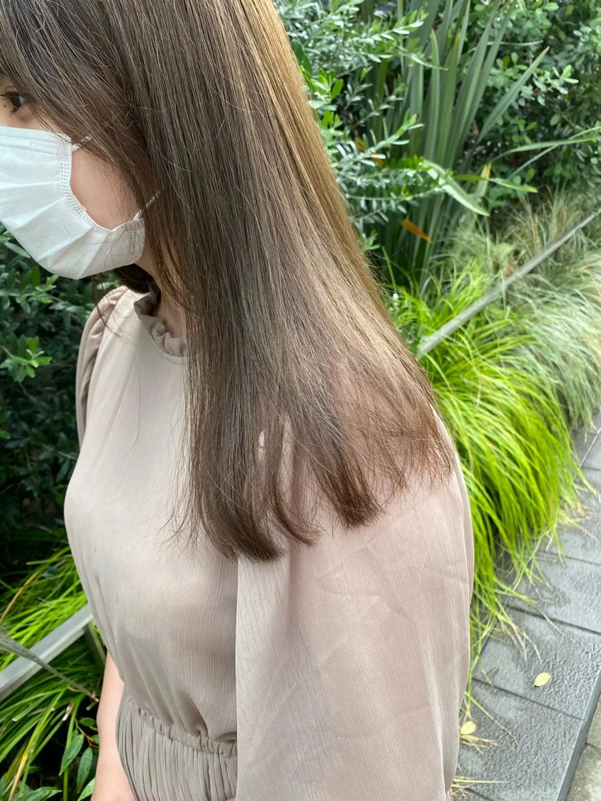 セミロング カラー ヘアアレンジ 外苑前NO.1艶髪 透明感カラーのヘアスタイル