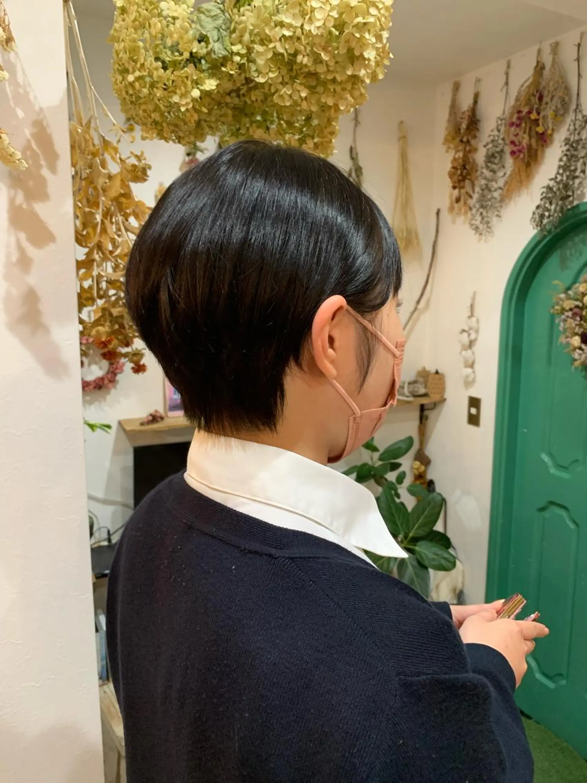 ショート カット 佐藤 美咲のヘアスタイル