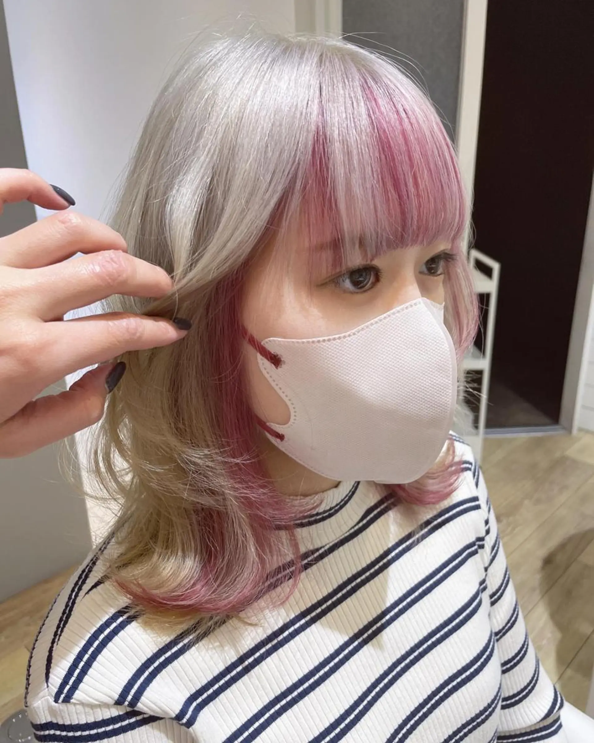 ミディアム カラー パーマ ヘアアレンジ メンズ キッズ ネイル マツエク・マツパ 髪質改善 🫧垢抜けヘア🫧 SHIORIのヘアスタイル
