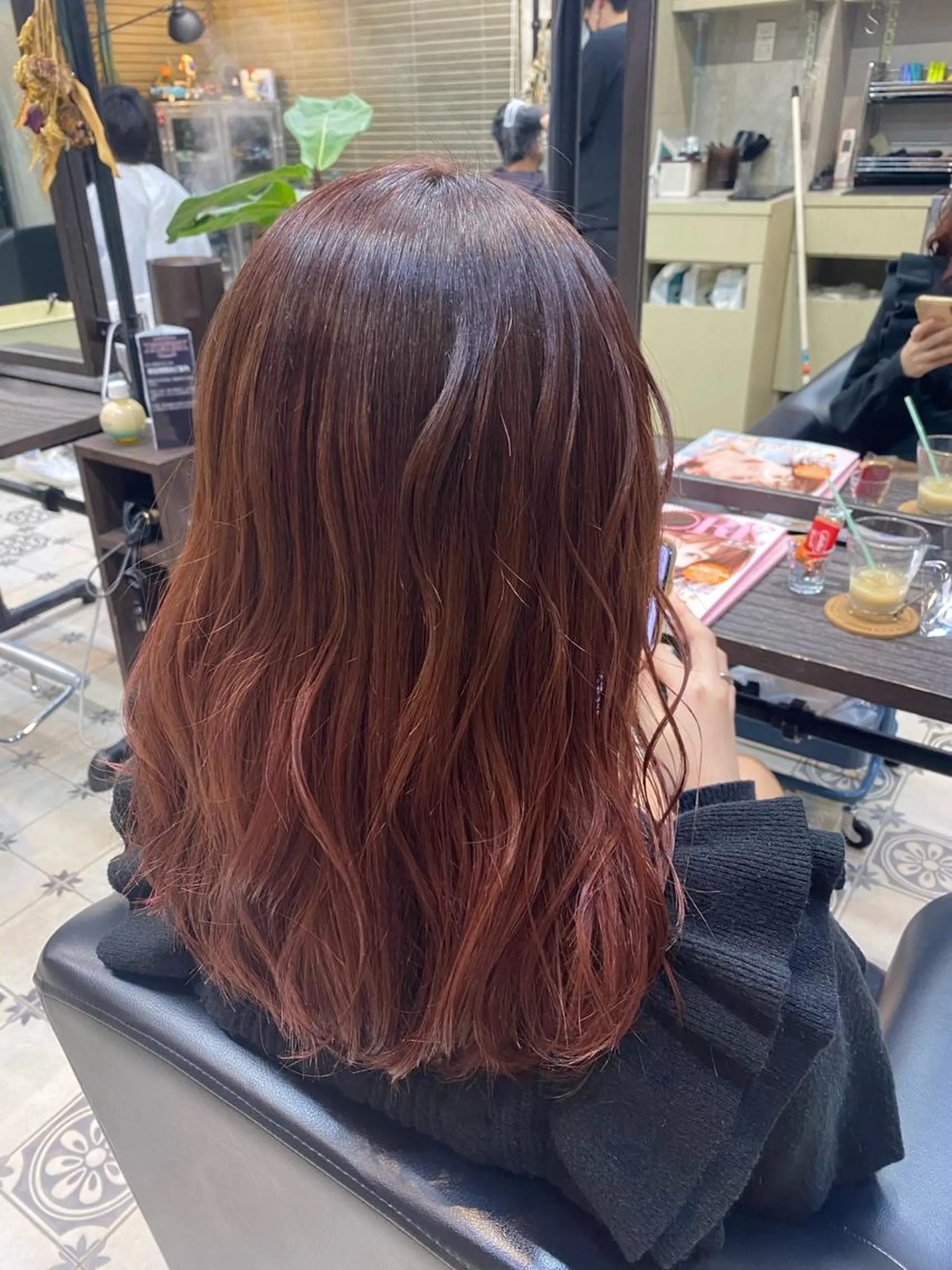 セミロング カラー ピンクカラー 学生 トリートメント カット ヘアカラー トリートメント 韓国ヘア☁️ mitsukiのヘアスタイル