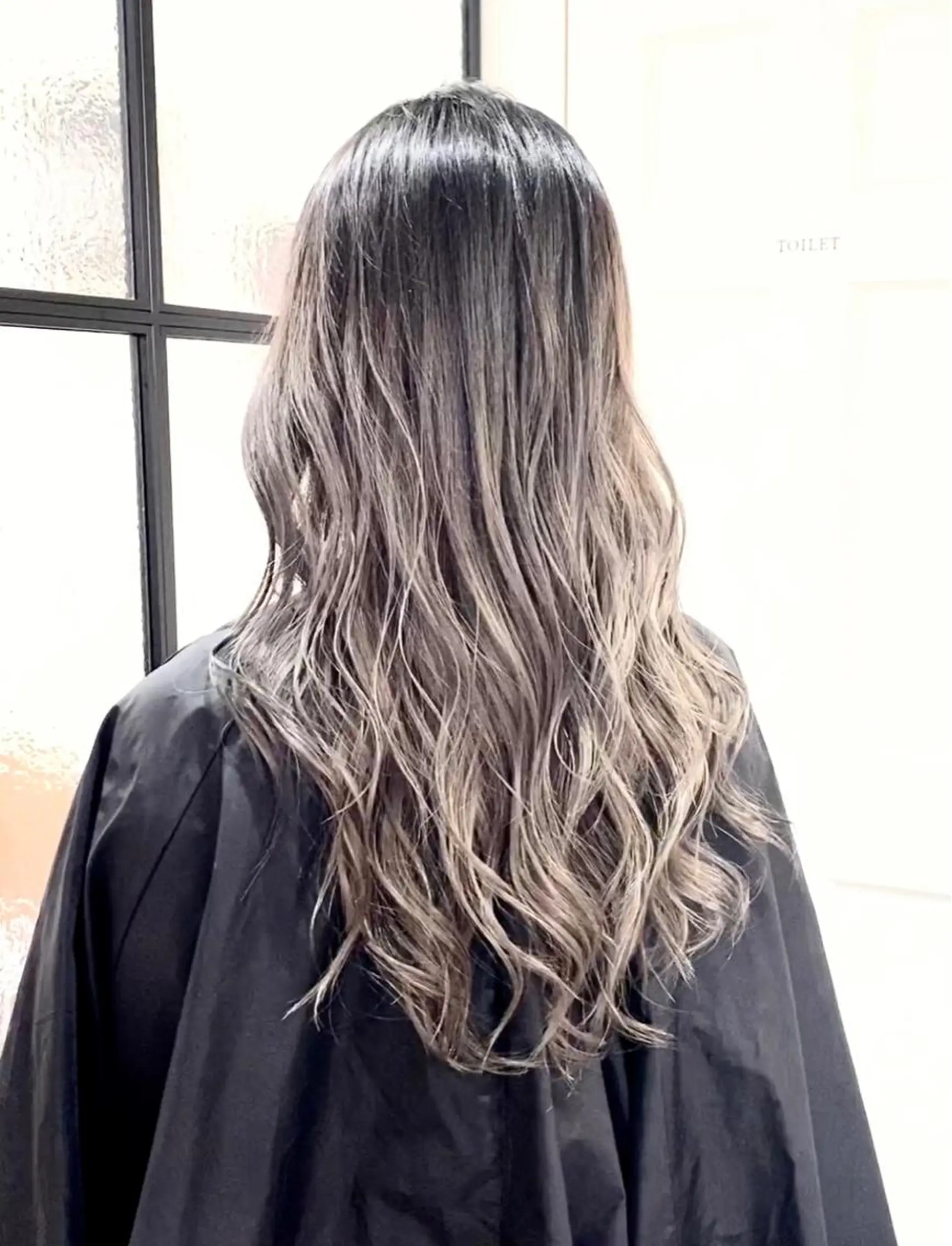 ロング 韓国／ハッシュカット ／透明感カラー／金野のヘアスタイル