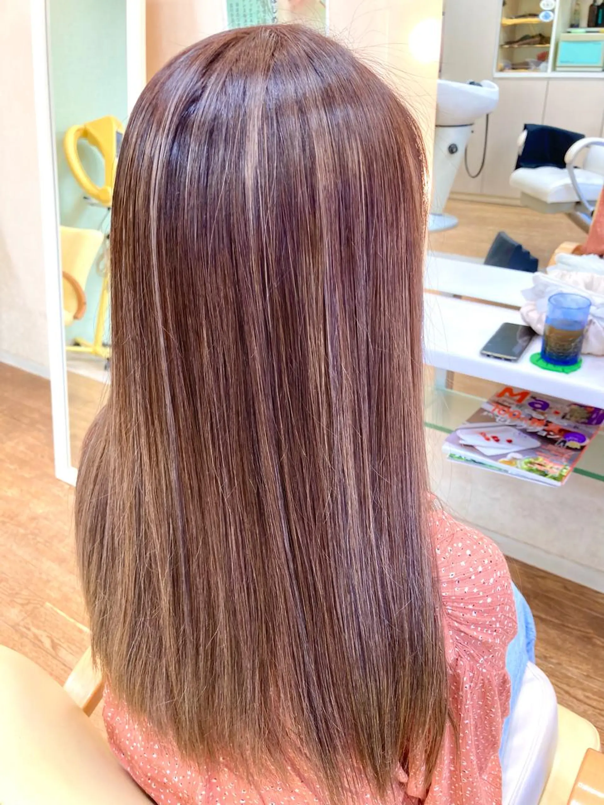 ロング カラー 浅岡 青希のヘアスタイル