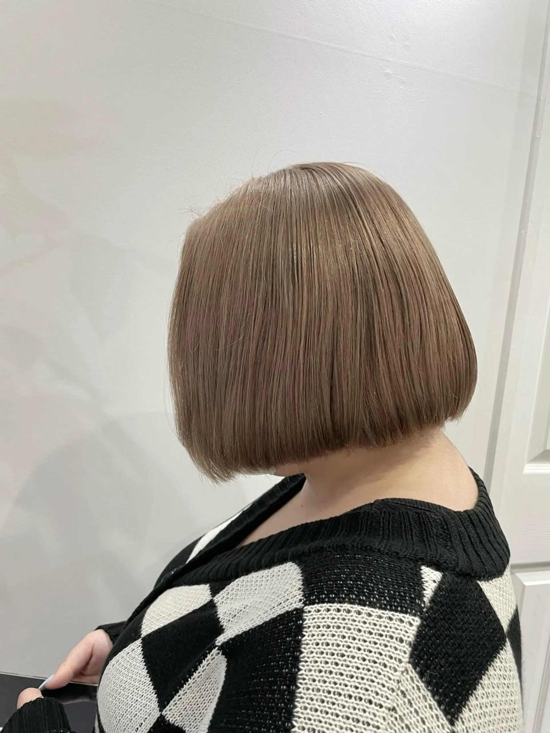 ショート カラー ブリーチ 湯田実津希🤎 ﾐﾙｸﾃｨ専門のヘアスタイル