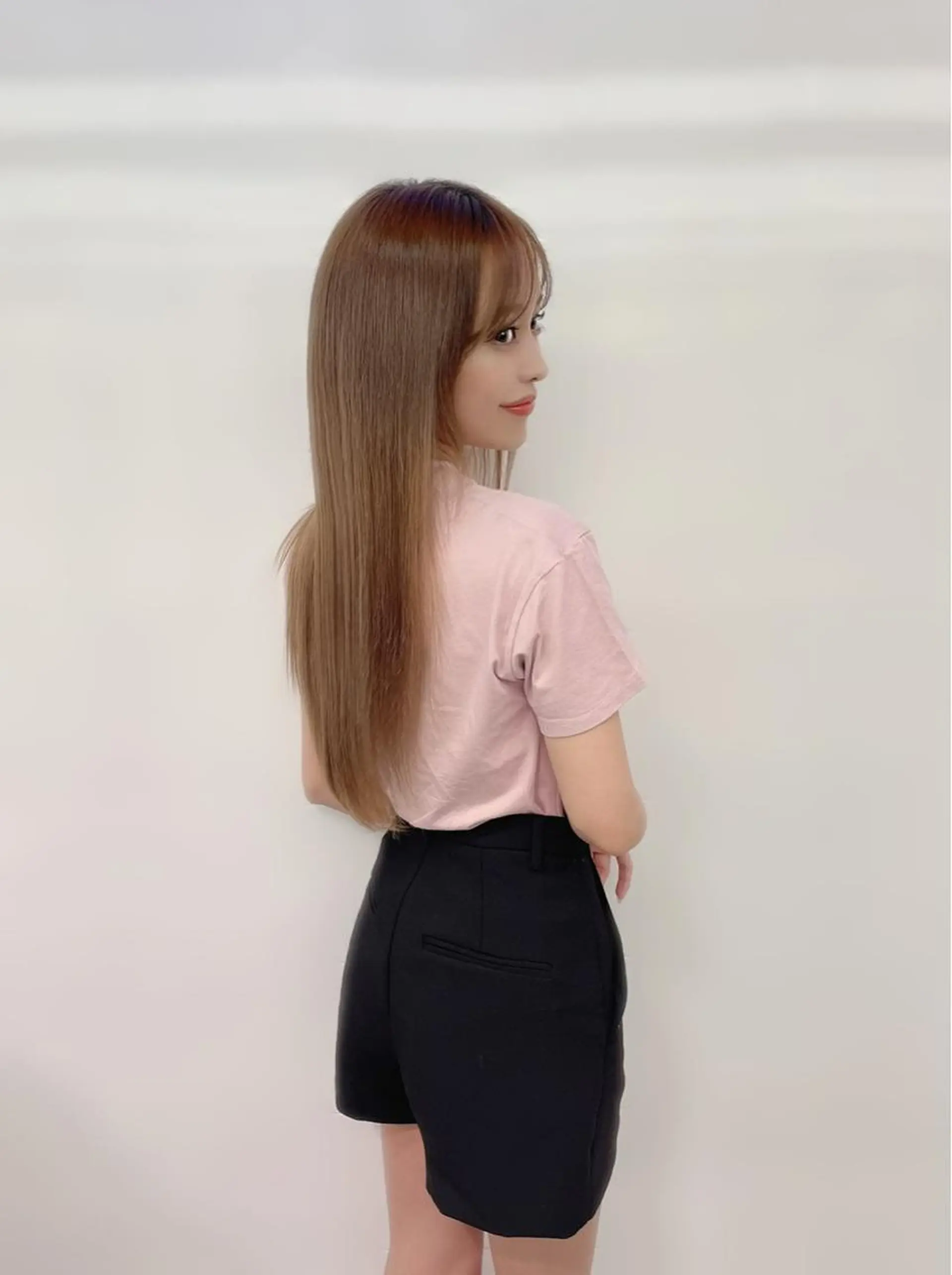 ロング カラー ブリーチ ケアブリーチ ロング ヘアカラー トリートメント 🌈プルエクステ& ハイトーン🌈関飛鳥のヘアスタイル