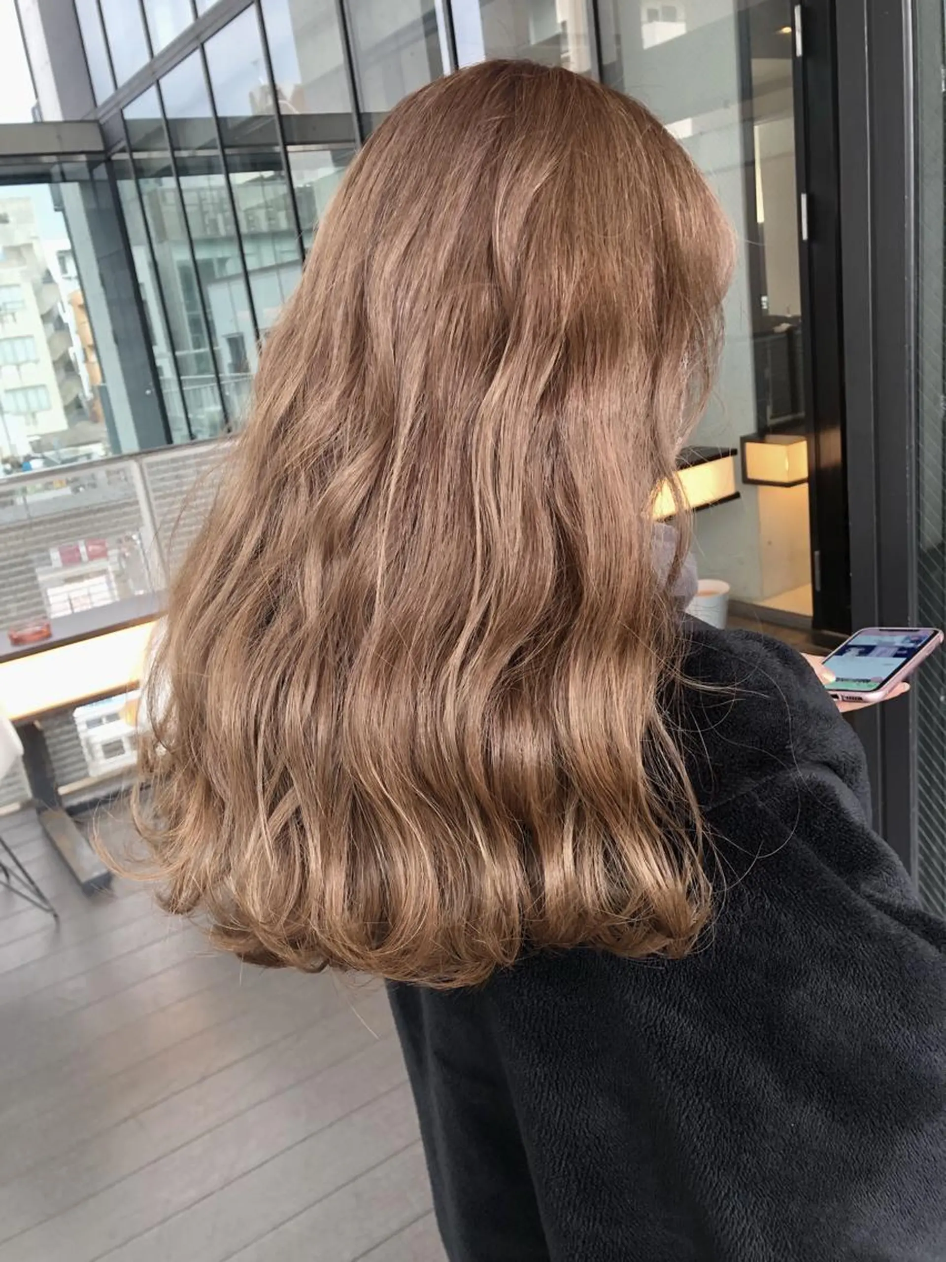 ロング ヘアカラー 八谷 将平のヘアスタイル