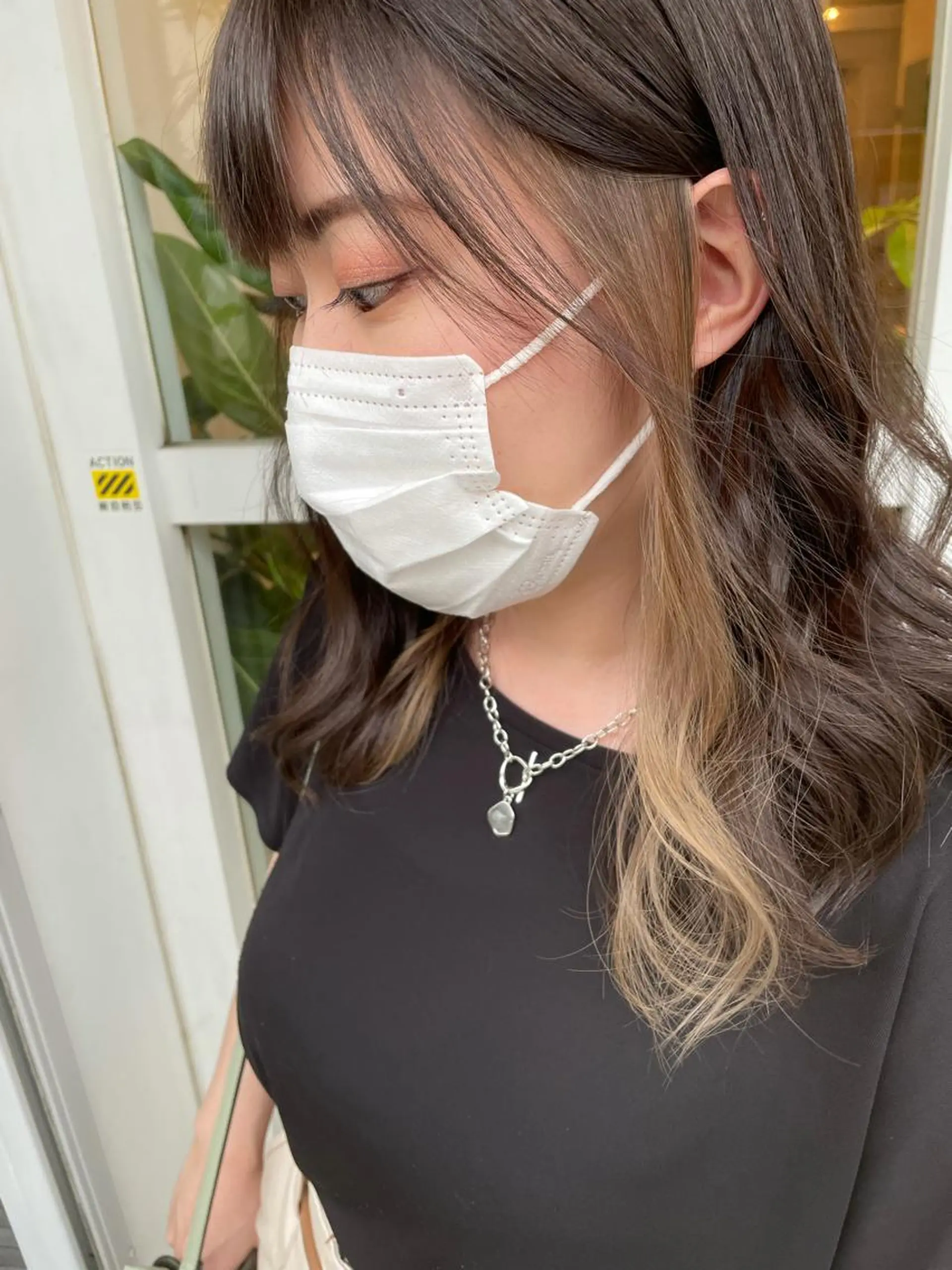 ミディアム カラー ヘアアレンジ ヘアカラー 鴫原 亜弥のヘアスタイル