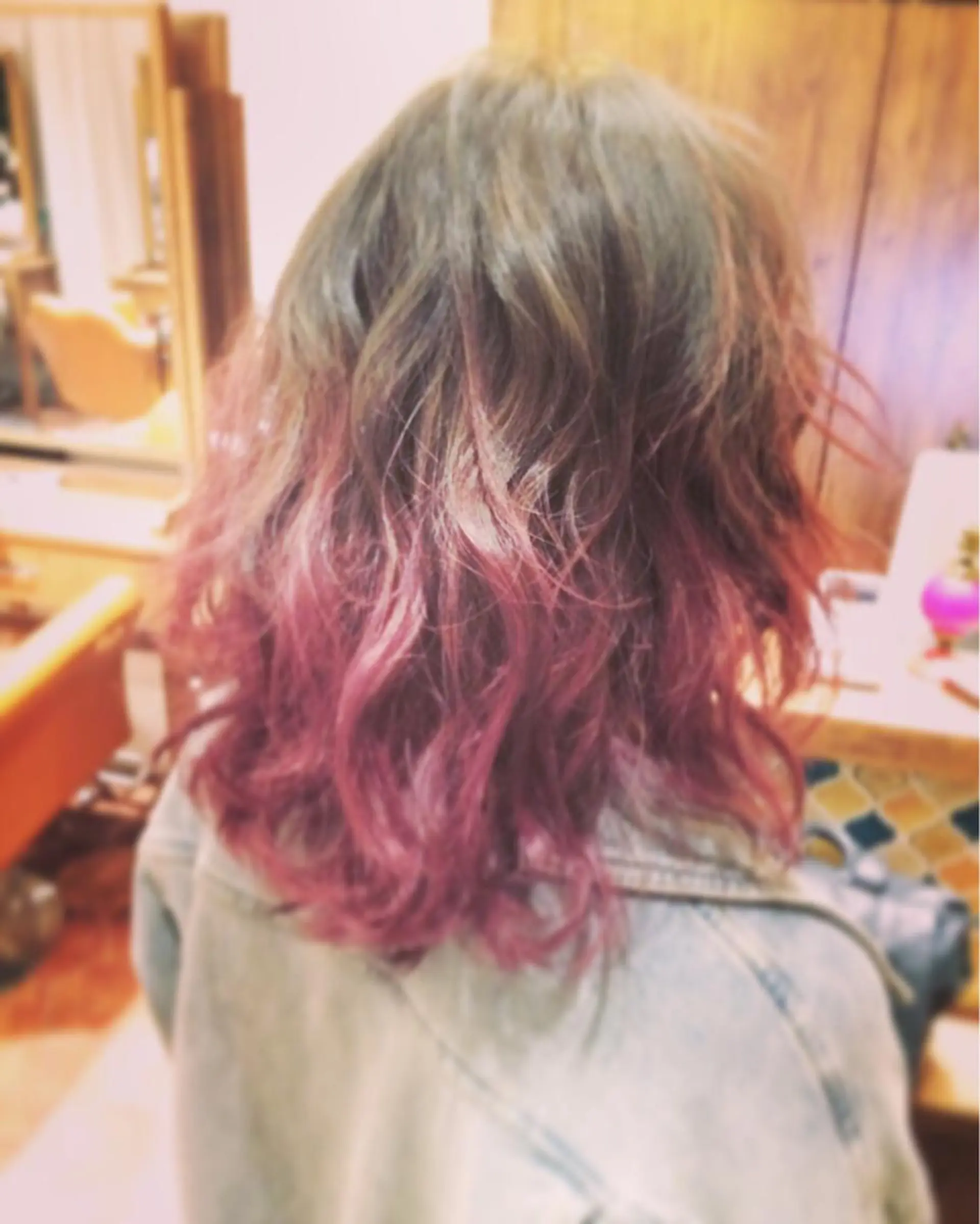 ミディアム セミロング カラー ヘアアレンジ グラデーションカラー ピンクカラー kazufumi ..のヘアスタイル