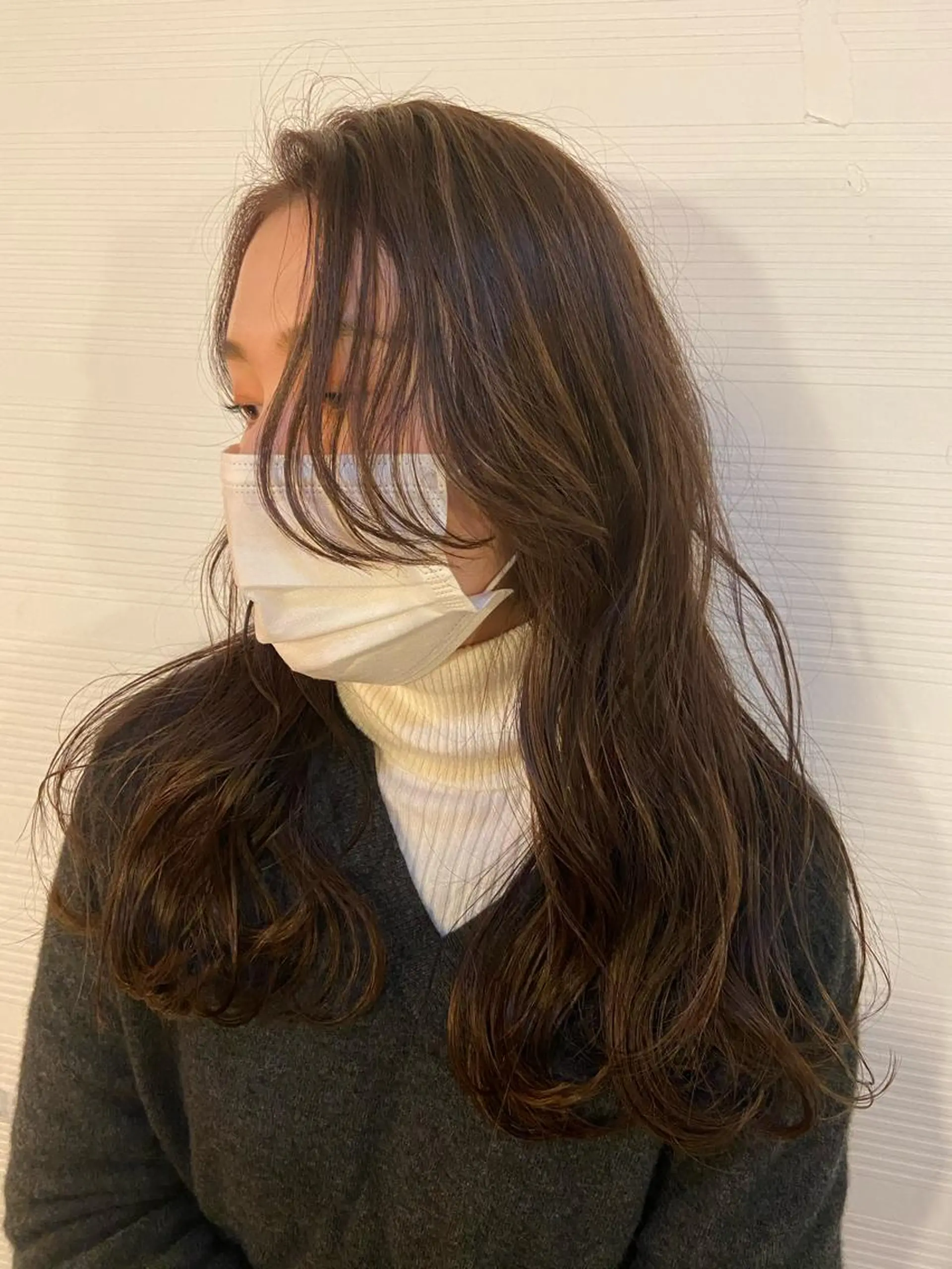 セミロング パープルカラー 小玉 杏華のヘアスタイル