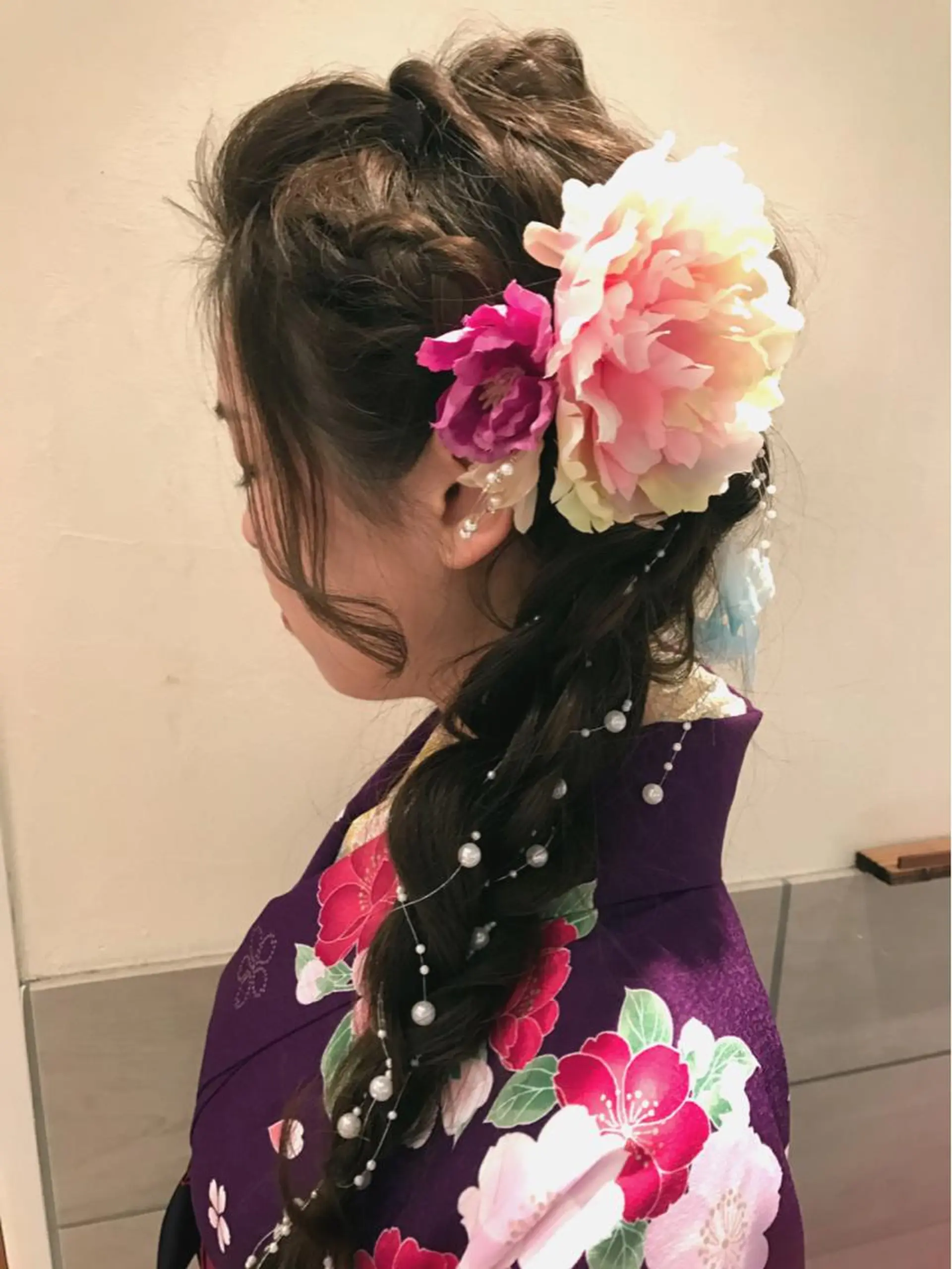 ロング ヘアアレンジ 成人式 卒業式のヘアスタイル LOST CITY 横浜所属・🪐脱白髪染め 🪐松尾菜々美のヘアスタイル