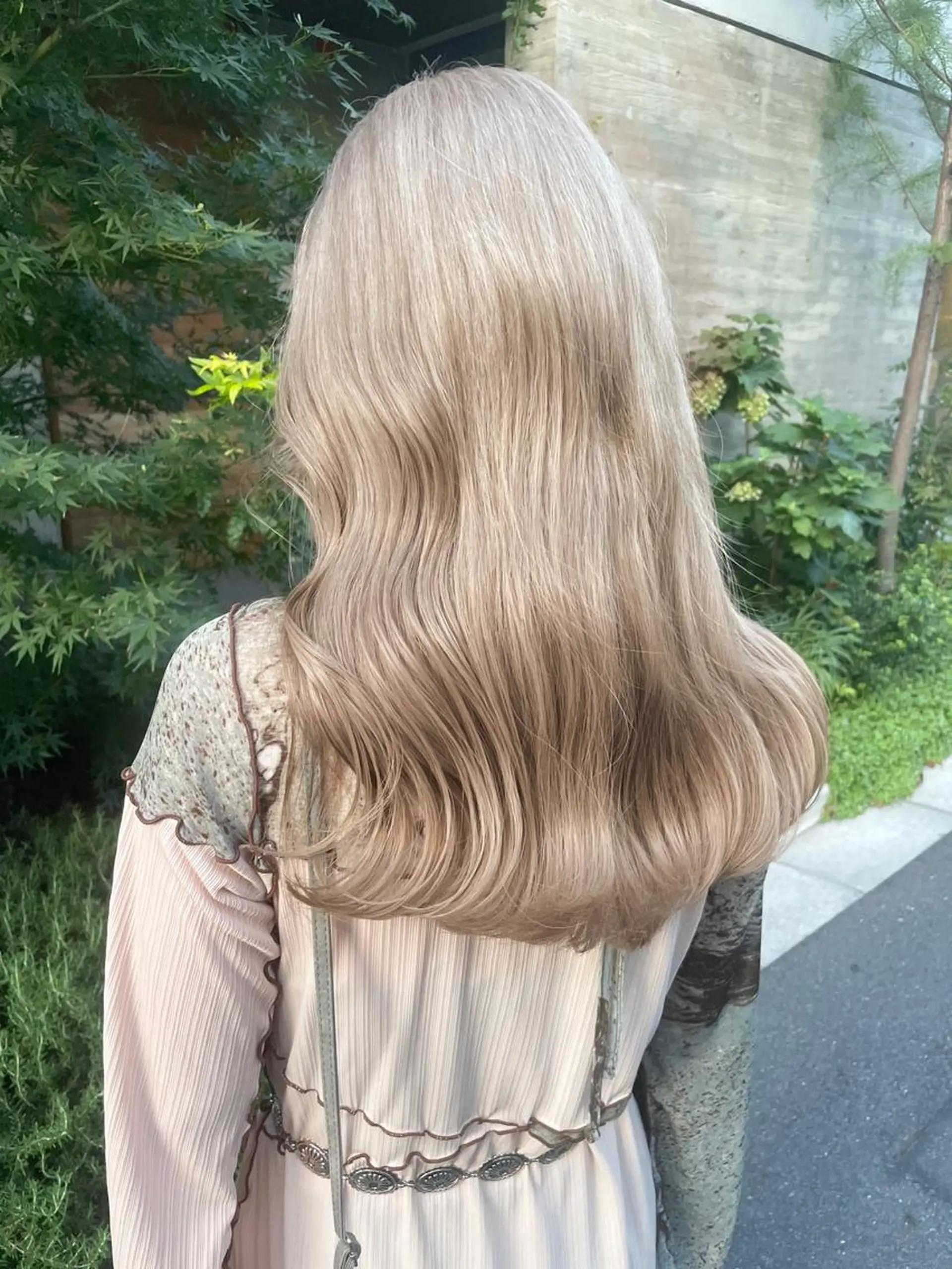 ロング カラー 顔周りカット 【オノザワリョウ】のヘアスタイル