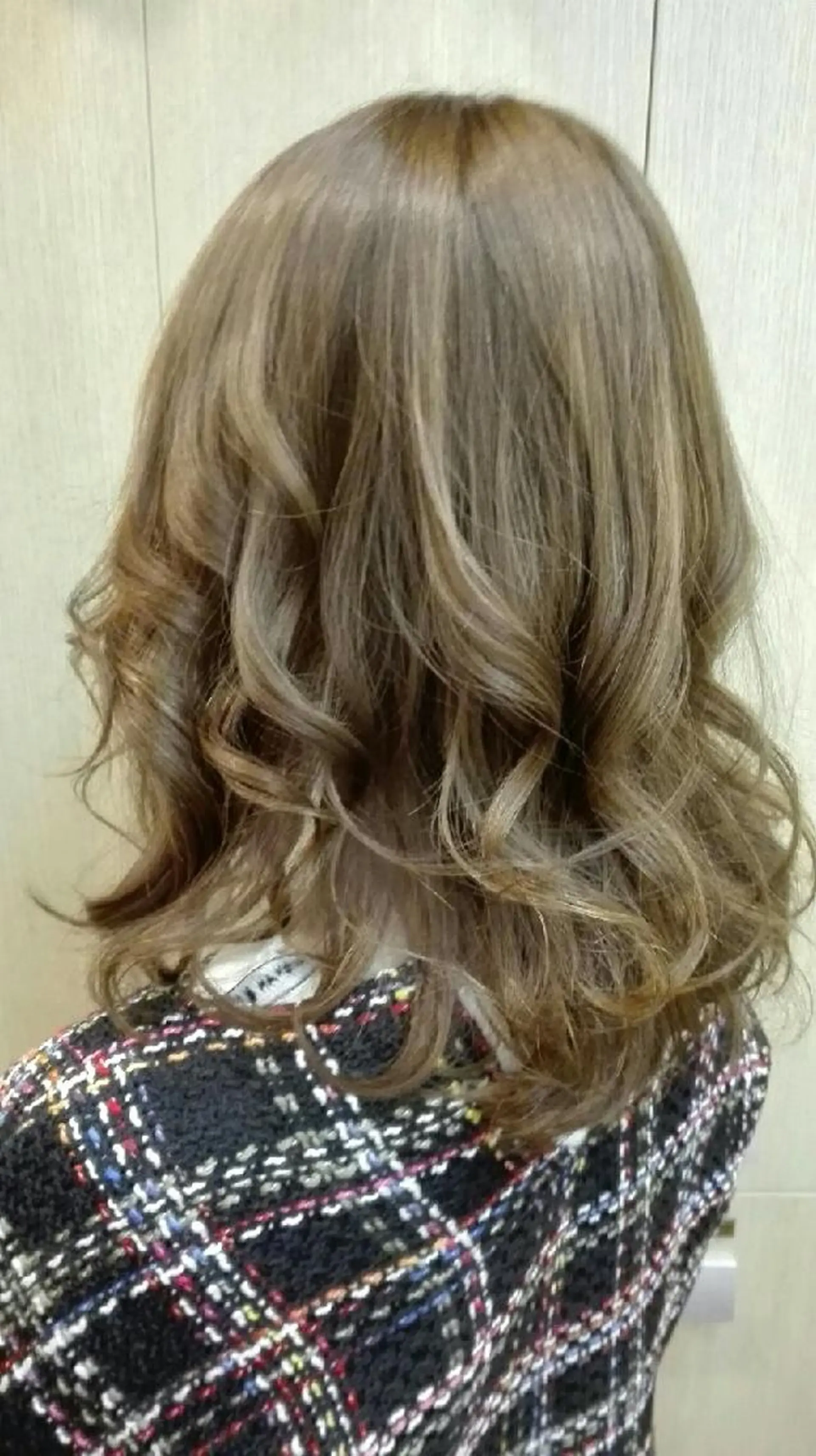 ミディアム カラー パーマ ヘアアレンジ キッズ メンズ ネイル マツエク・マツパ MEGUMI megumiのヘアスタイル
