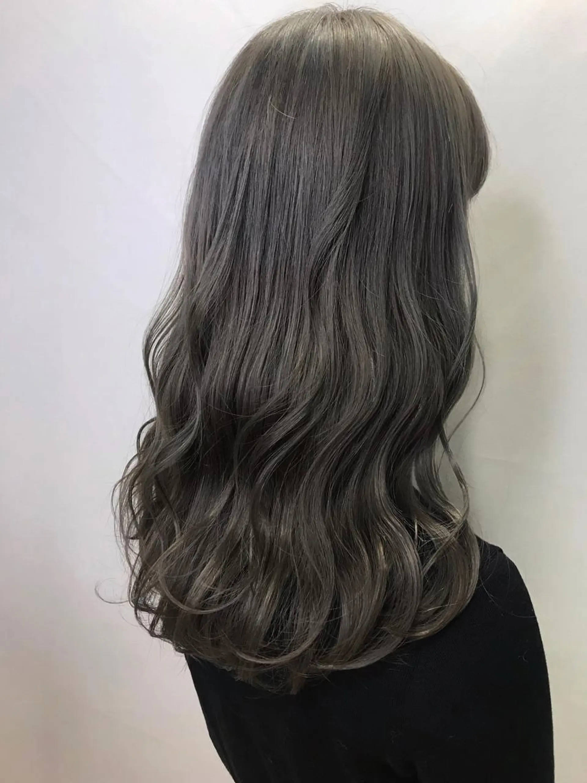 ロング カラー 韓国メンズヘア　ミル クティボブ　足立佳代のヘアスタイル