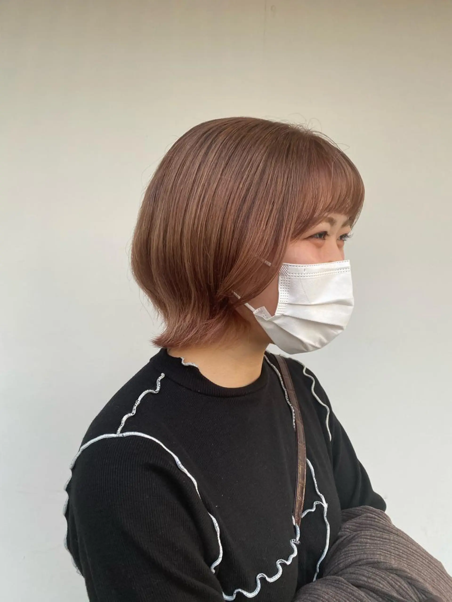 ミディアム カラー shiori ﾍﾞｰｼﾞｭｶﾗｰのヘアスタイル