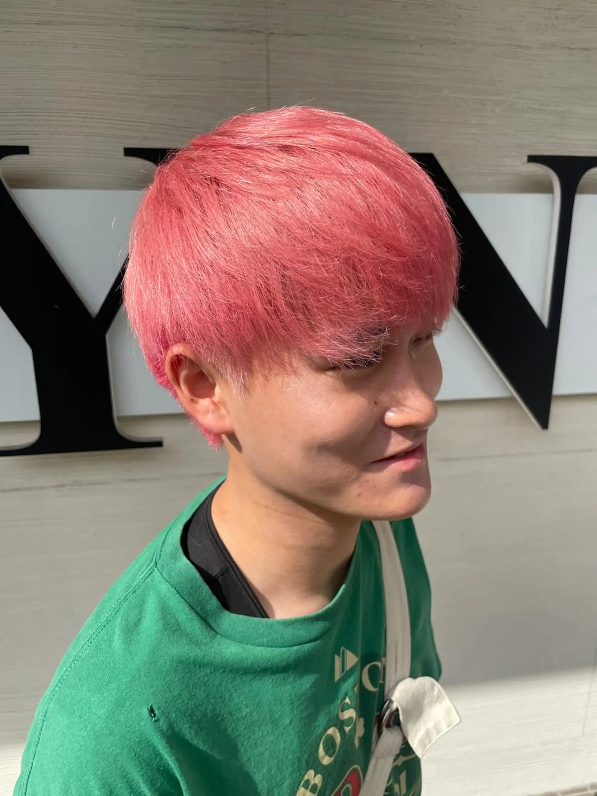 ショート カラー メンズ メンズブリーチ ブリーチ ピンクカラー 海外レイヤー/赤み 消しカラー/上原聖奈のヘアスタイル