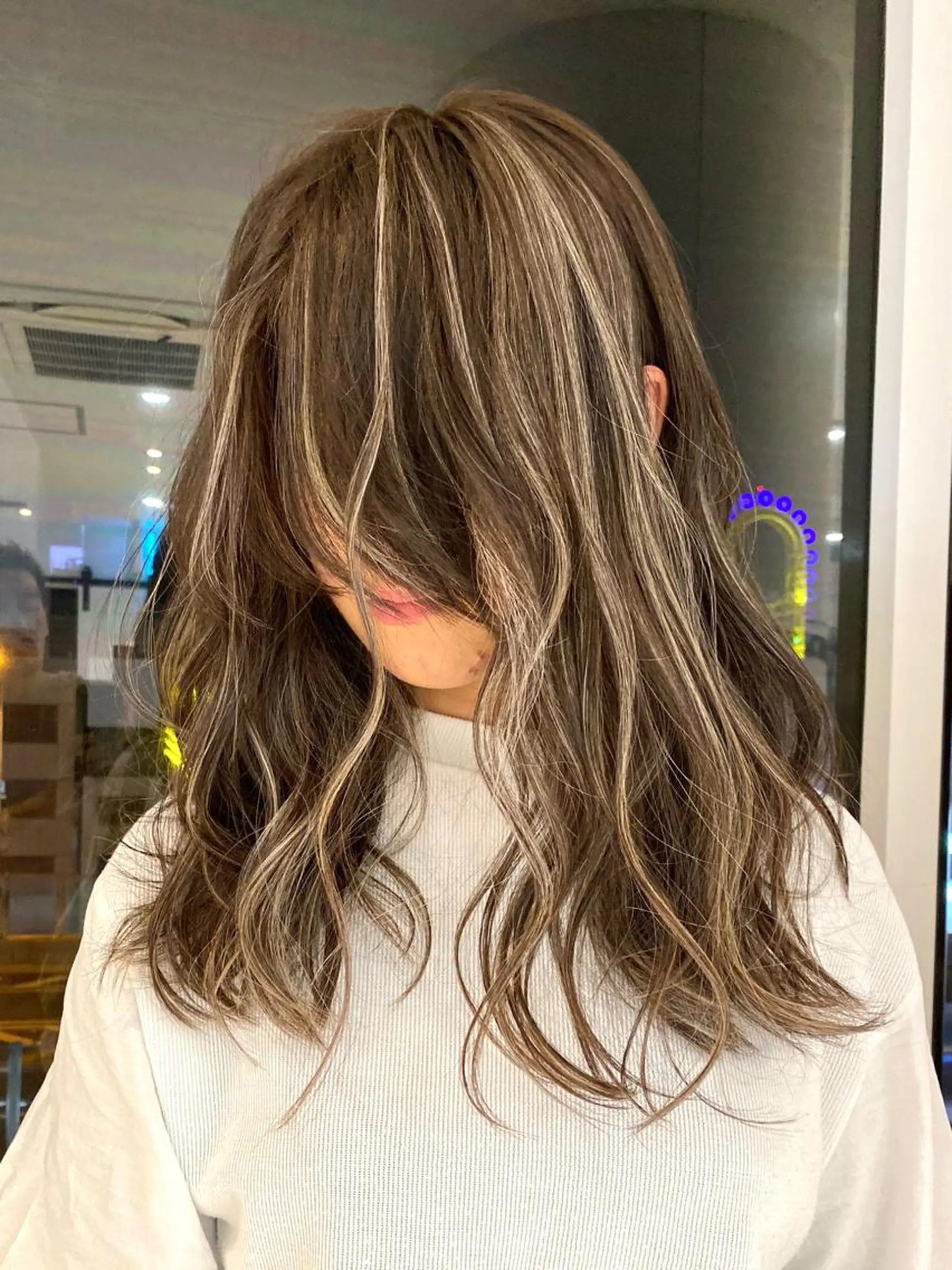 セミロング カラー welring hair salonのヘアスタイル