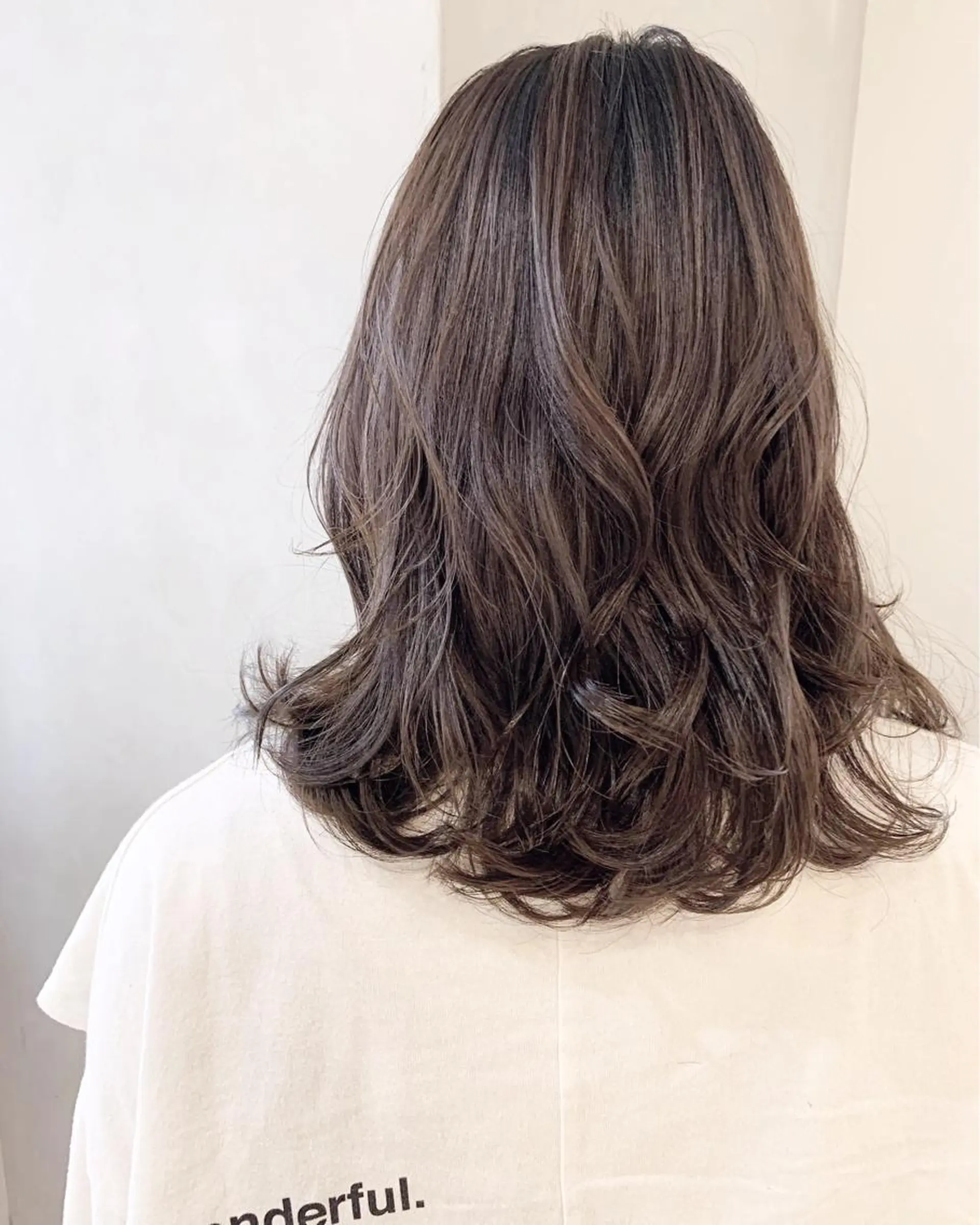 ミディアム レイヤーカット 松村 総のヘアスタイル