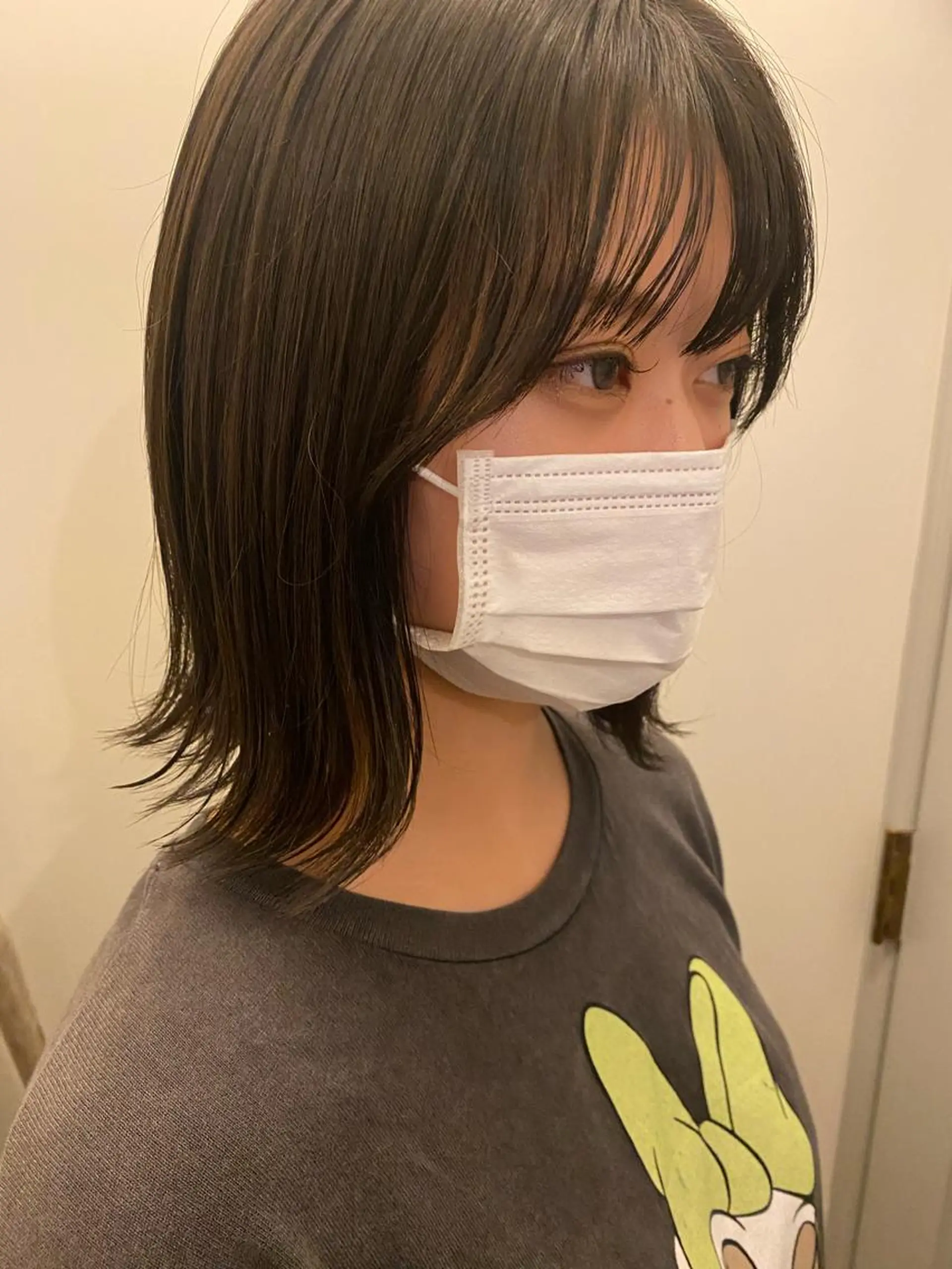 ミディアム ムナカタ アカリのヘアスタイル