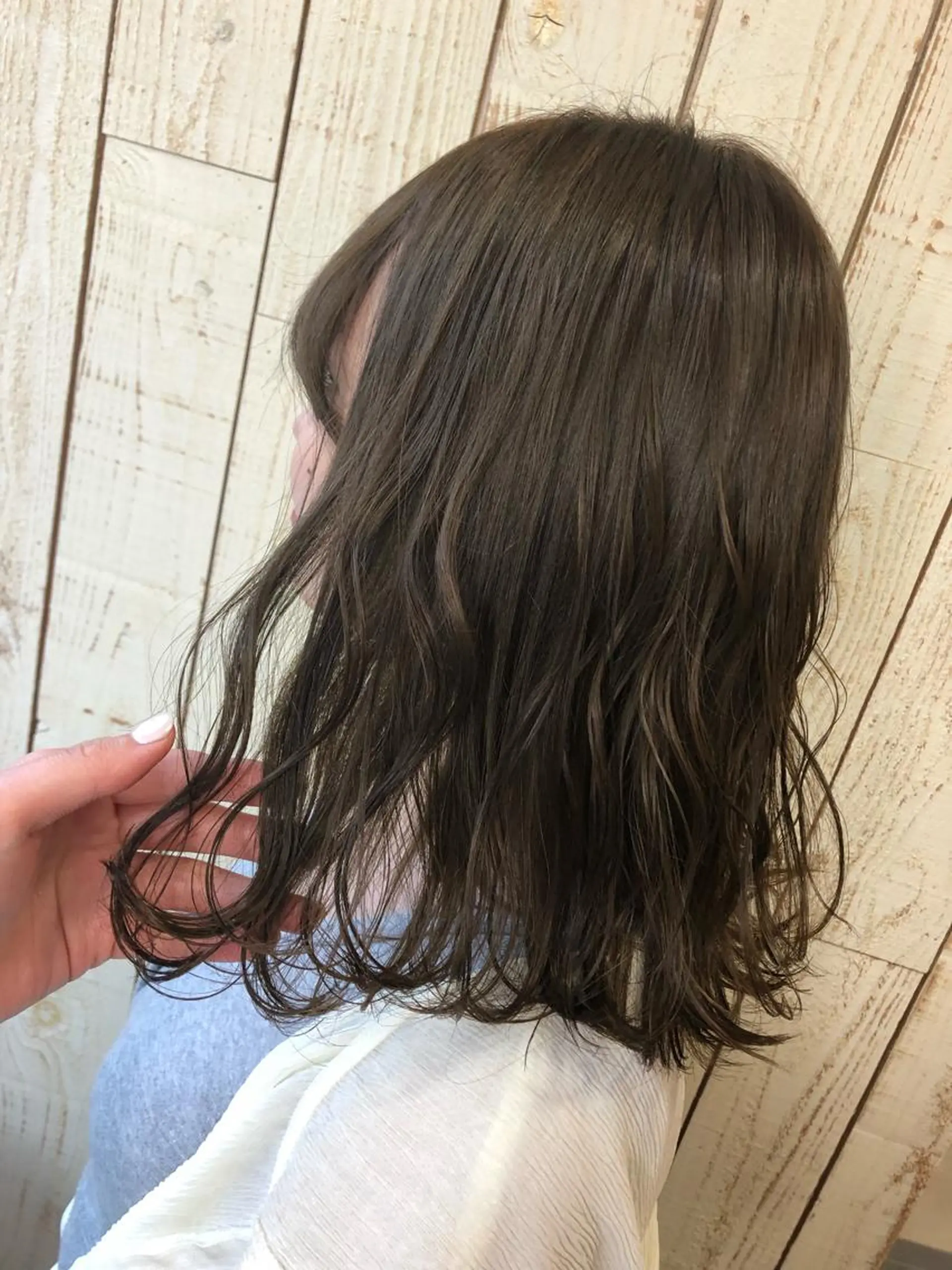 セミロング カラー グレージュ カーキグレージュ ヘアカラー トリートメント Topstylist HARUのヘアスタイル