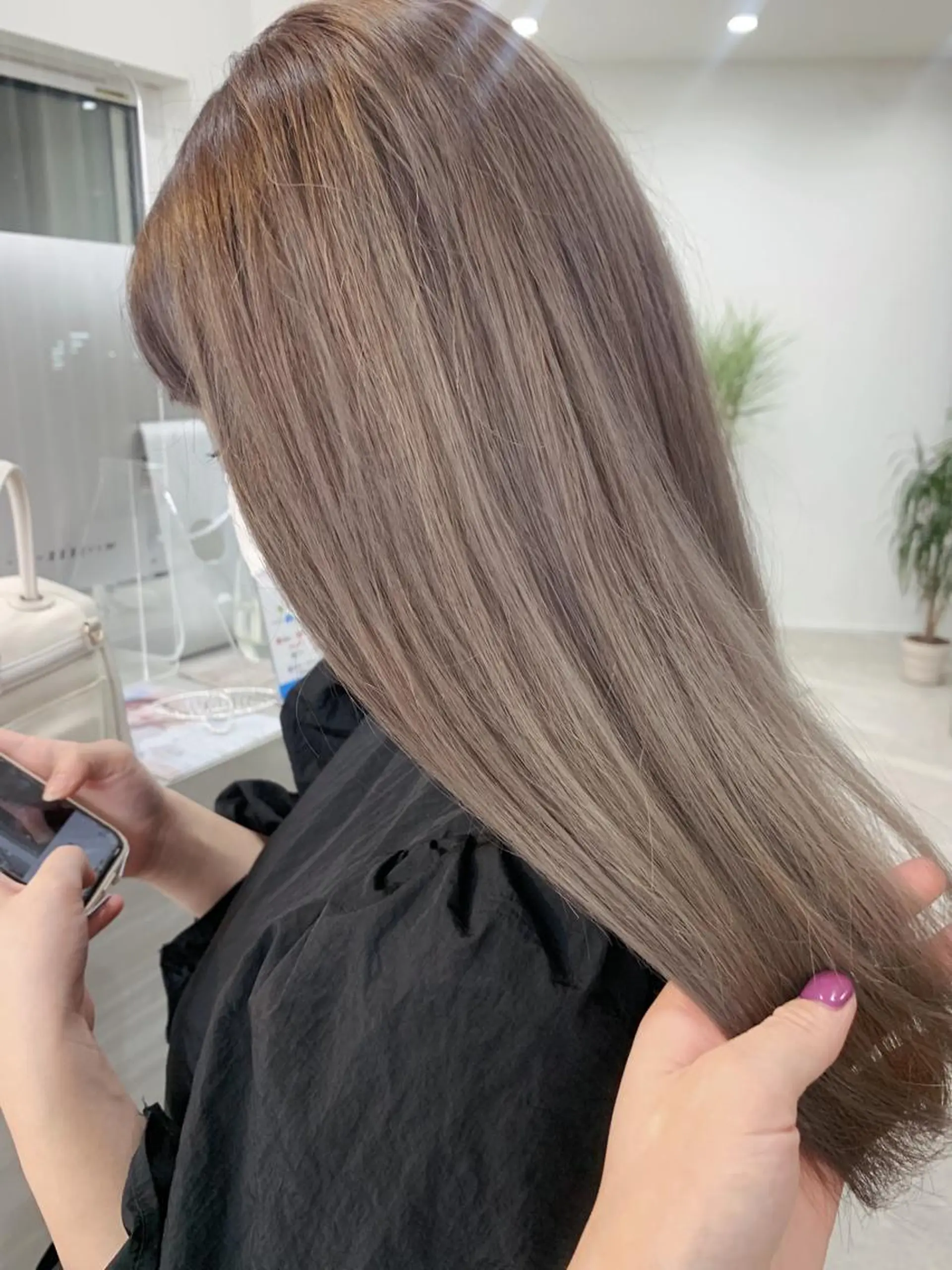 ロング カラー ベージュカラー ラベンダーカラー ラベンダーベージュ kitagawa mayuのヘアスタイル