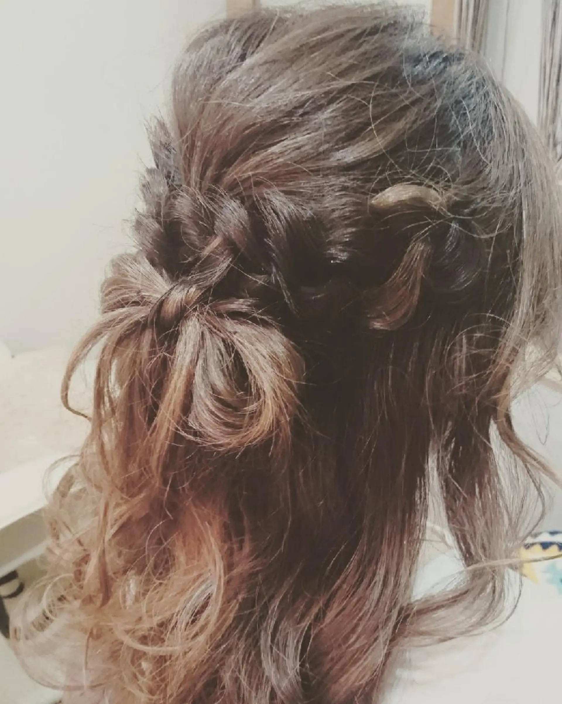 セミロング ヘアアレンジ hair&eye AMANDAのマツエク・マツパデザイン