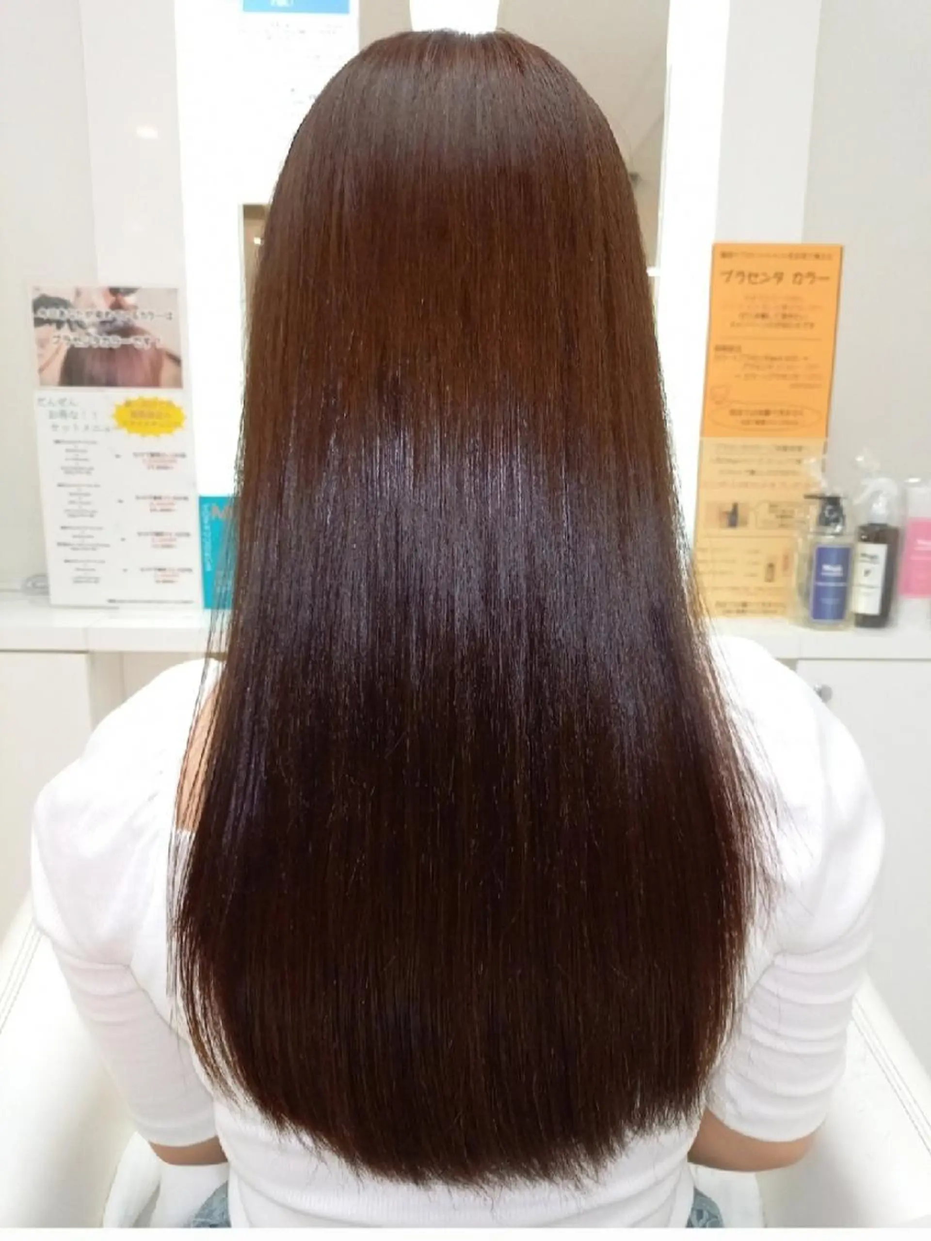 ロング カラー 中野韓国レイヤー× ウルフ  本木之教
のヘアスタイル