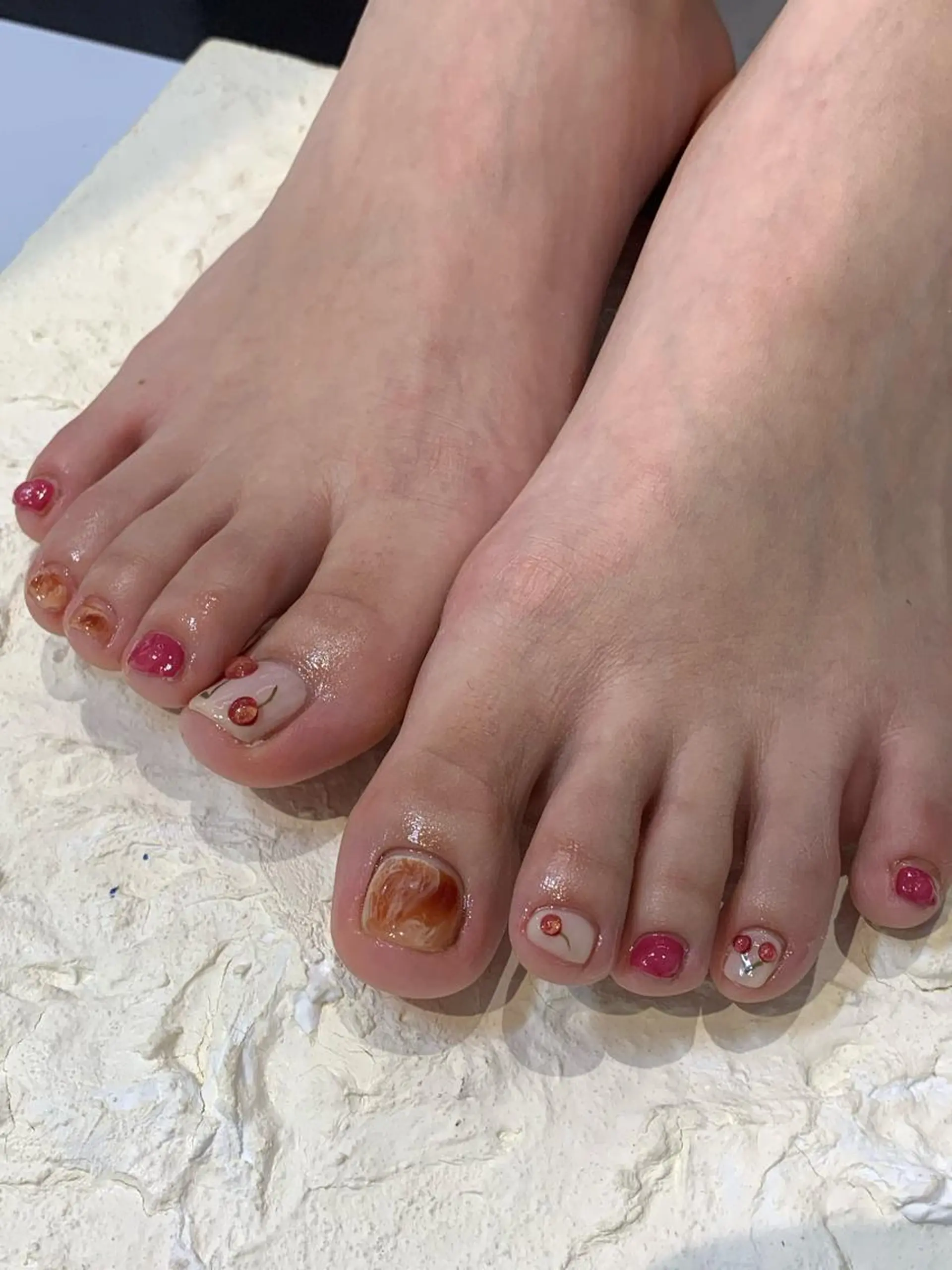 ネイル フットネイル マキノ ユイのネイルデザイン