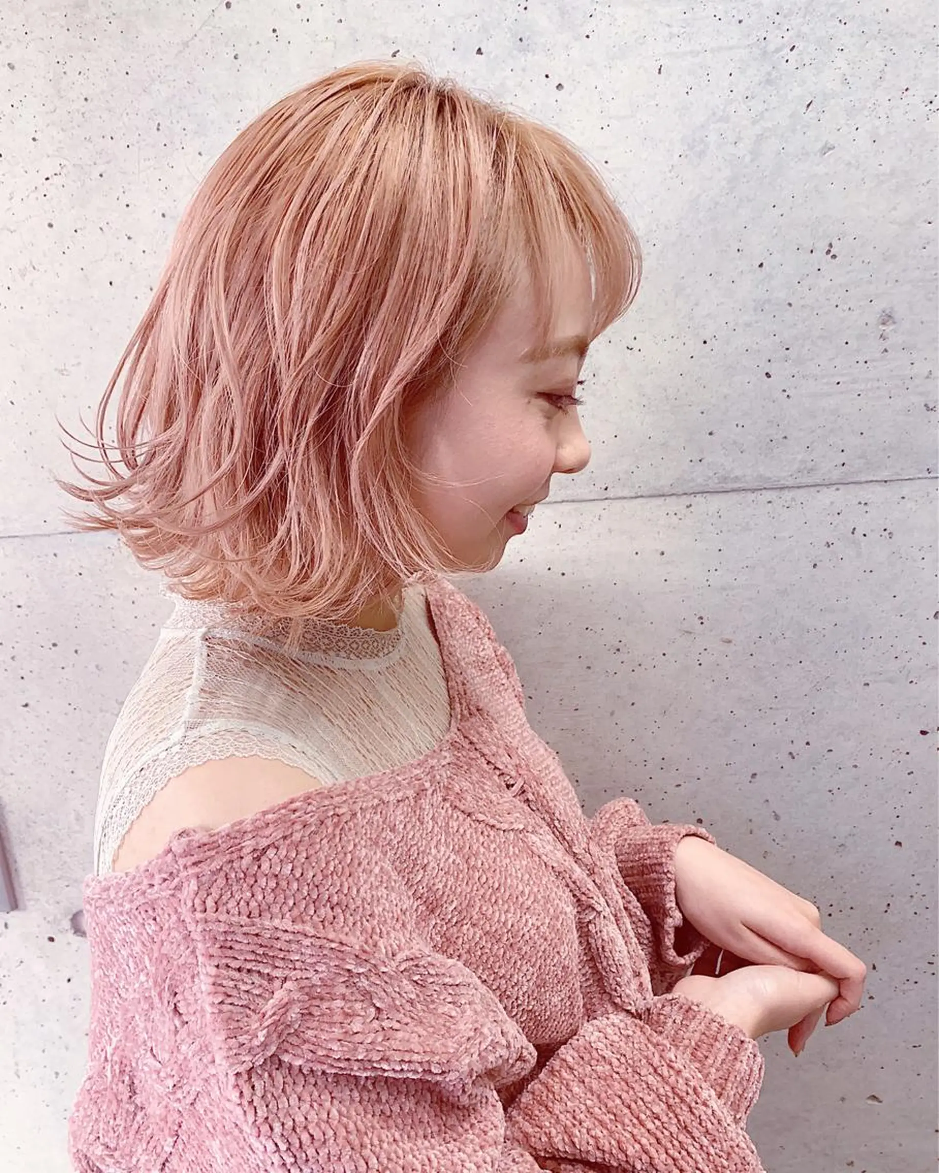 ショート カラー パーマ ベージュカラー ブリーチ ケアブリーチ ピンクカラー ピンクベージュ カット ヘアカラー トリートメント Libre 西野圭一のヘアスタイル