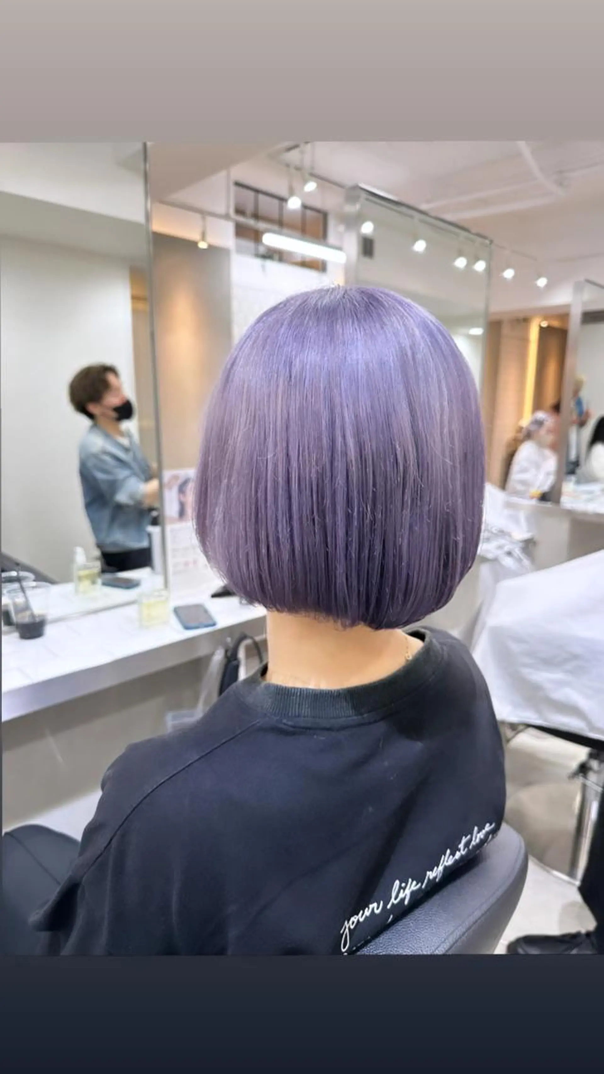 ショート カラー パープルカラー ミディアムレイヤー 添田晃基のヘアスタイル