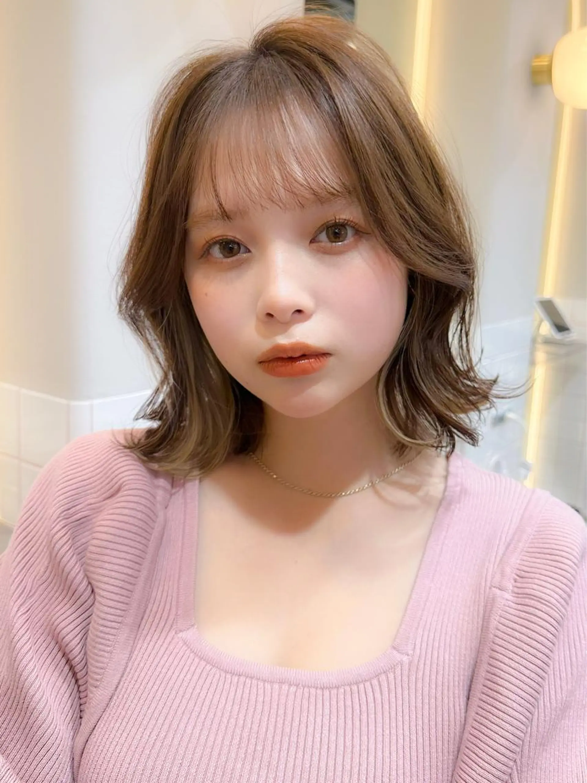 ミディアム カラー シールエクステ ミディアムパーマ ブリーチ ケアブリーチ ダブルカラー カット 縮毛矯正 トリートメント 新宿/韓国風レイヤー 髪質改善/渋谷直樹のヘアスタイル