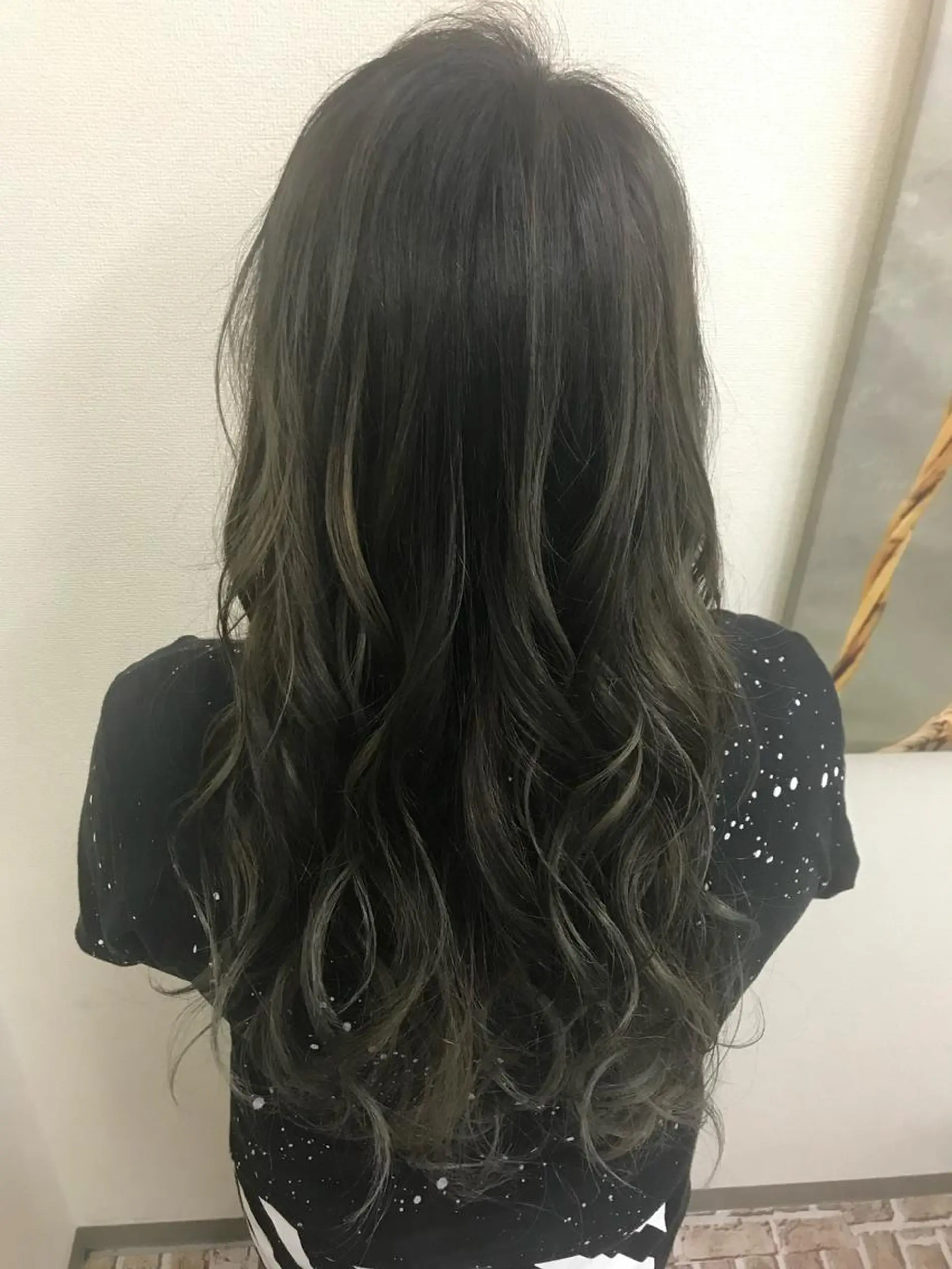 ロング カラー ヘアアレンジ 結婚式・ブライダル アッシュ バレイヤージュ ベージュカラー ブリーチ 溝部裕太Hair salon808代表のヘアスタイル