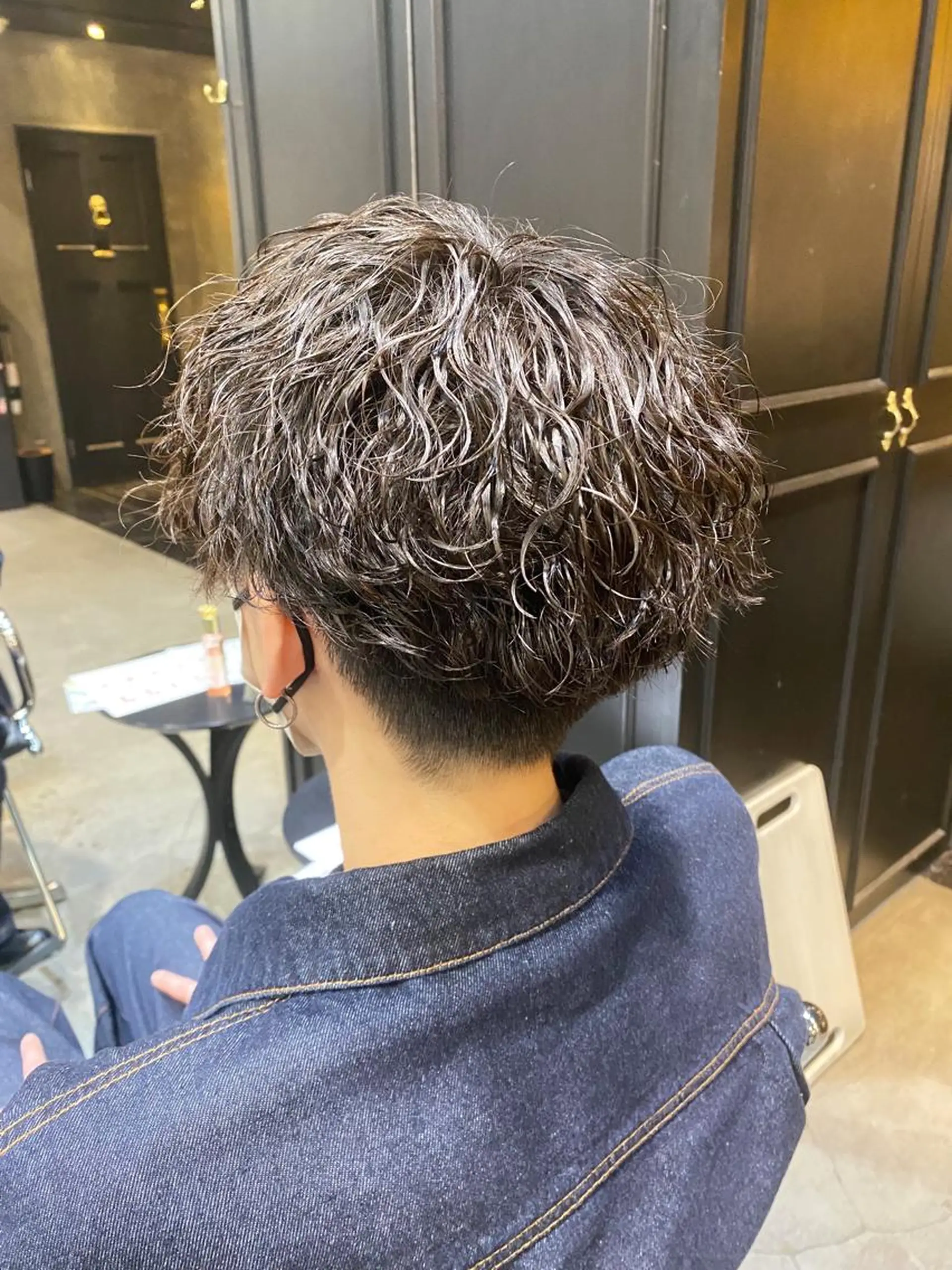 パーマ メンズ メンズパーマ 波巻きパーマ カット パーマ 透明感カラー🌿 グレージュ🐺陽介のヘアスタイル