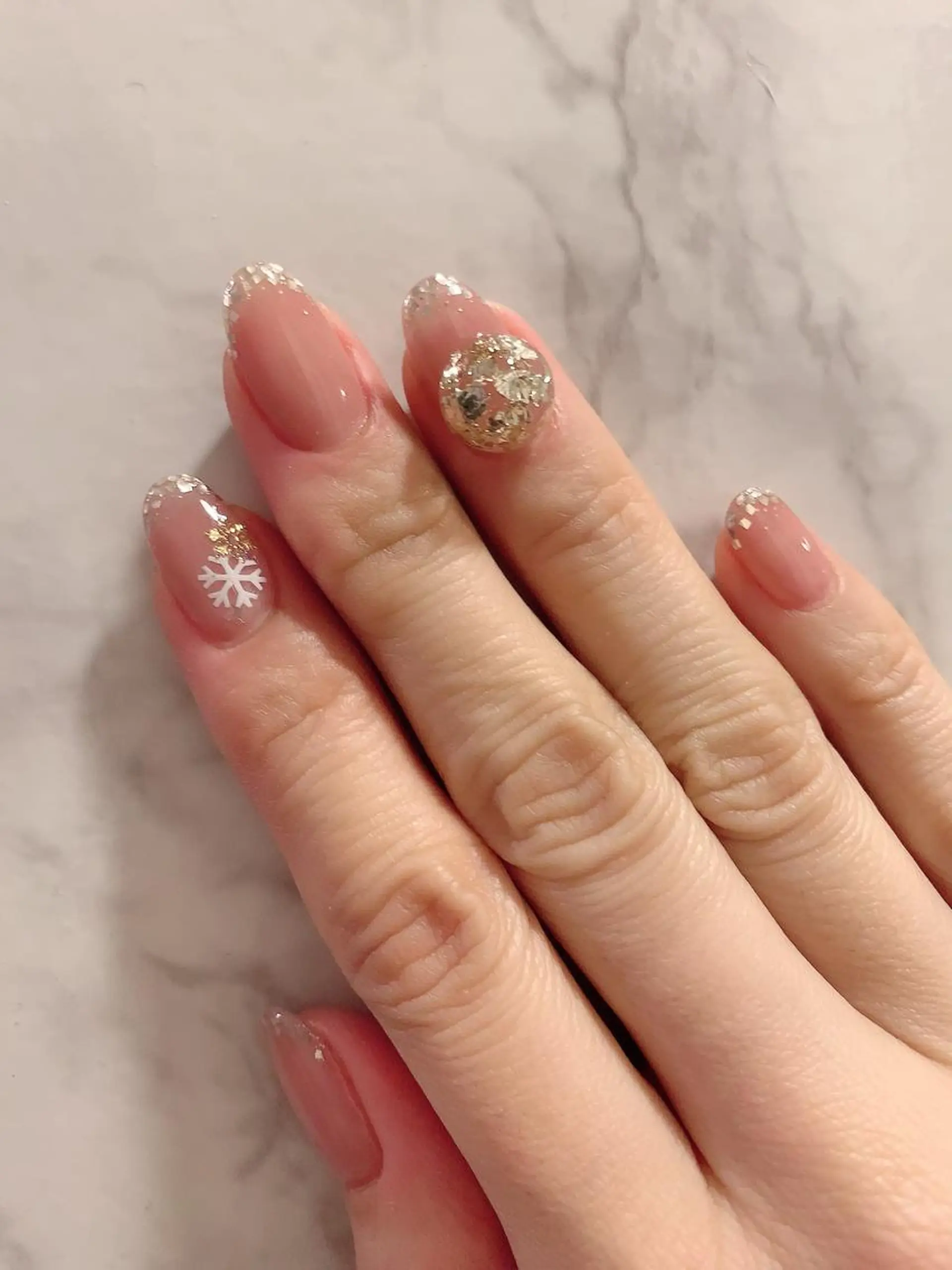 ネイル ジェルネイル atelier chic+のネイルデザイン