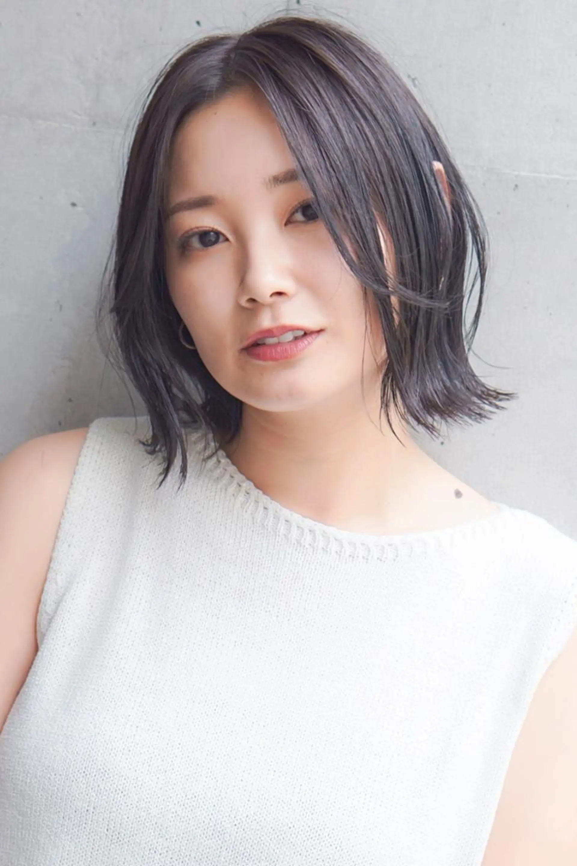 ミディアム HITOMI .のヘアスタイル