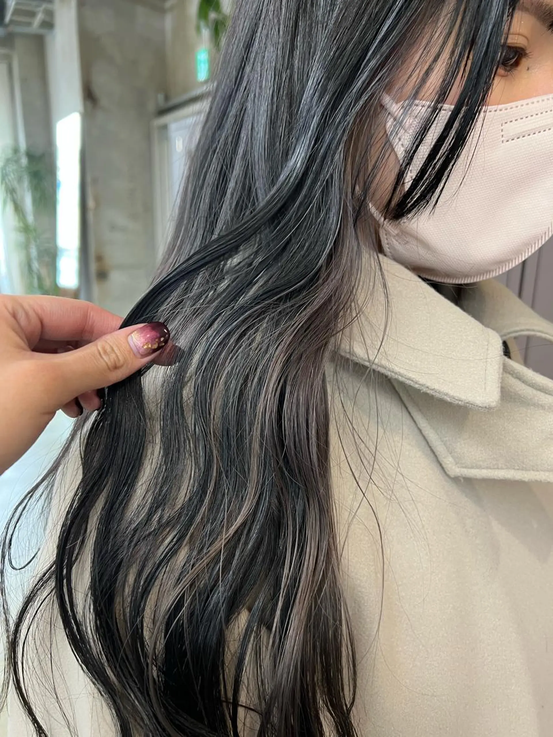 ロング カラー グレージュ azumi/ボブ/暖 色/オリーブ/縮毛のヘアスタイル