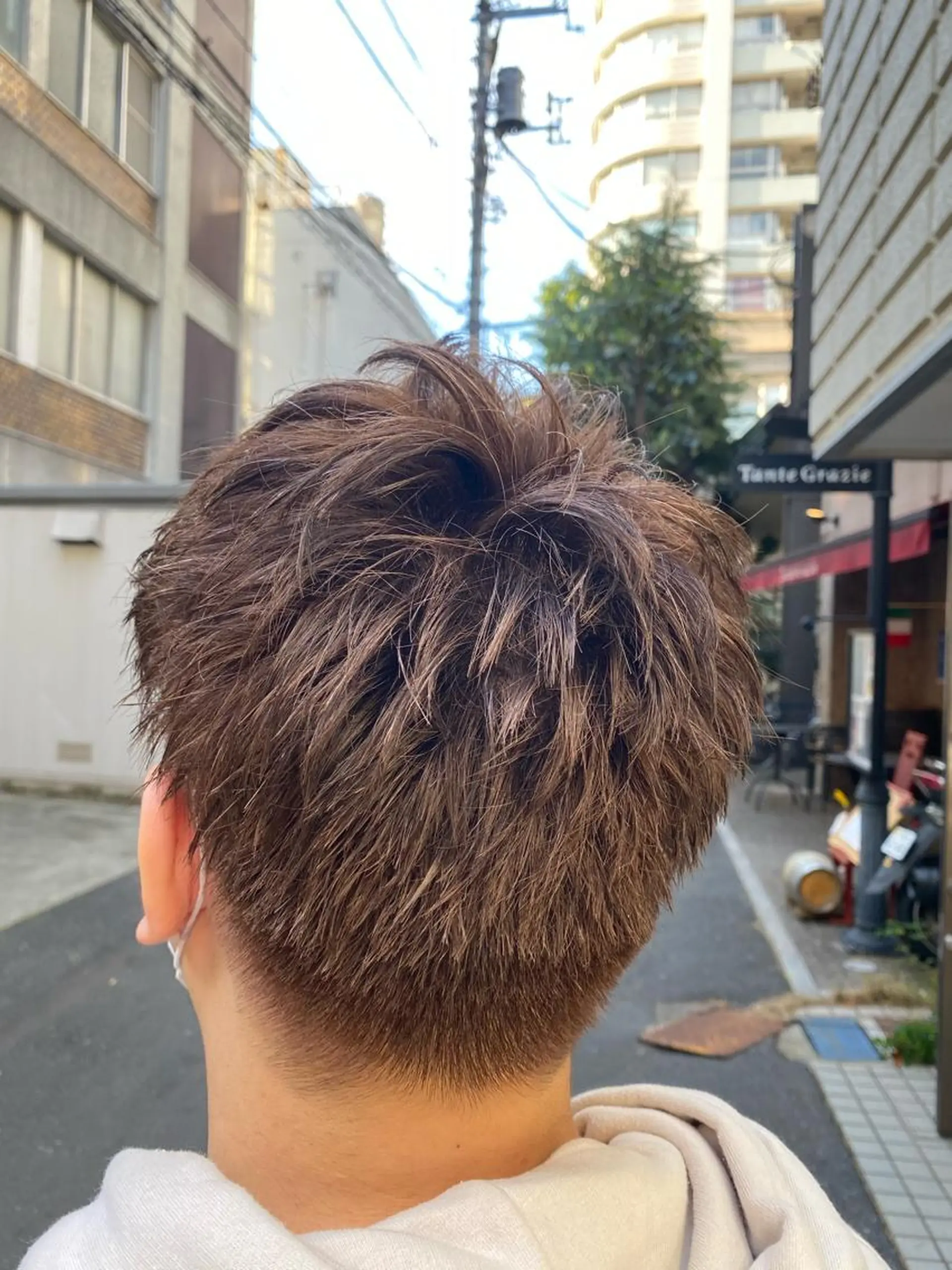 ショート カラー メンズ ブラウンカラー 艶カラー、パーマ 祥一朗　WAWAのヘアスタイル