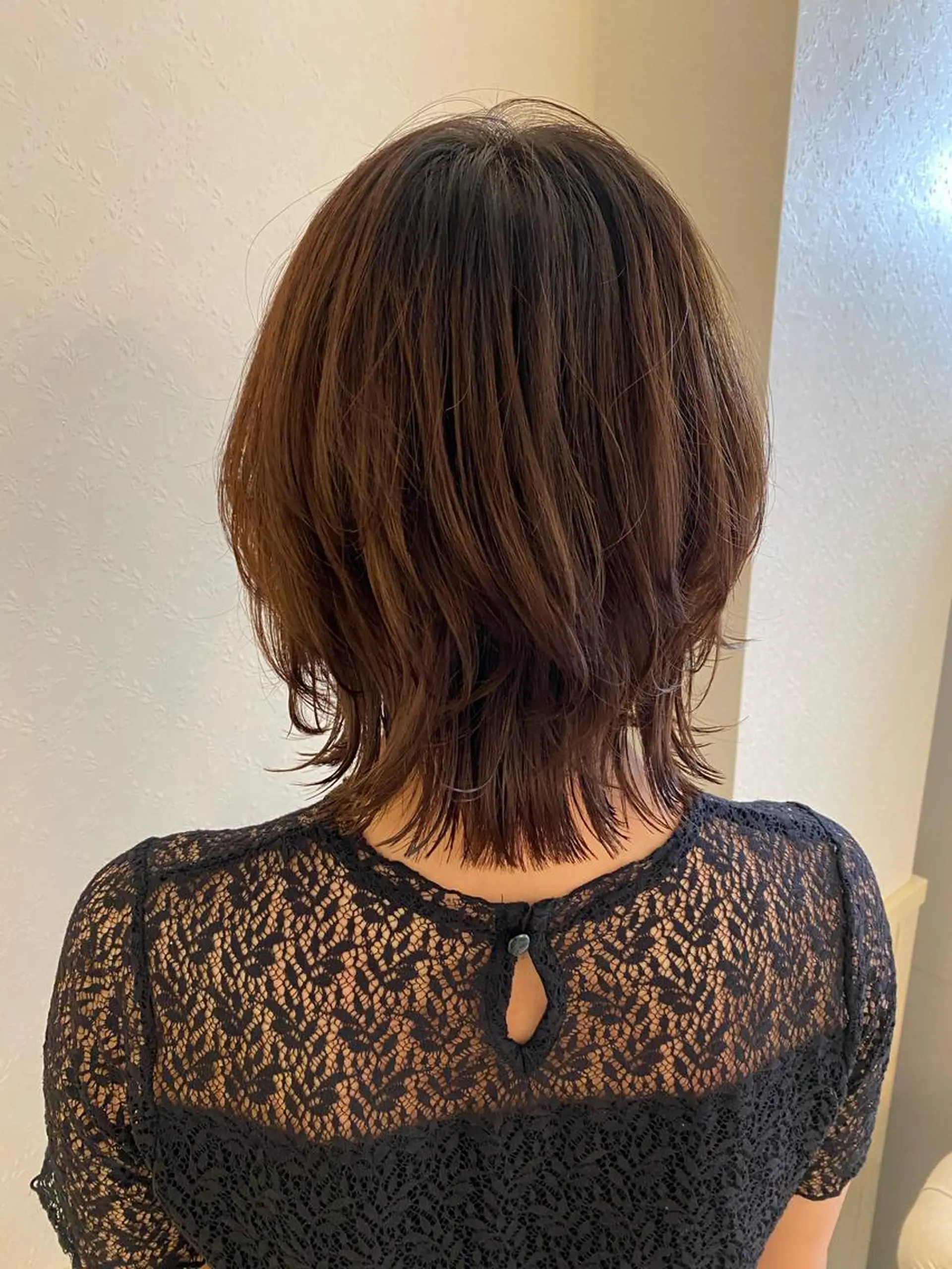 ミディアム カット 宮内 真乃のヘアスタイル