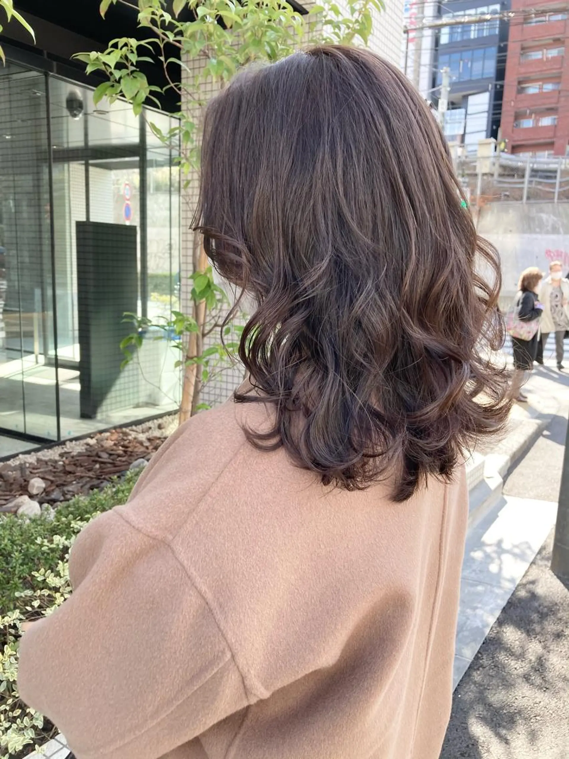 ミディアム ✨色持ちの良い艶 カラー✨蟹江真世のヘアスタイル