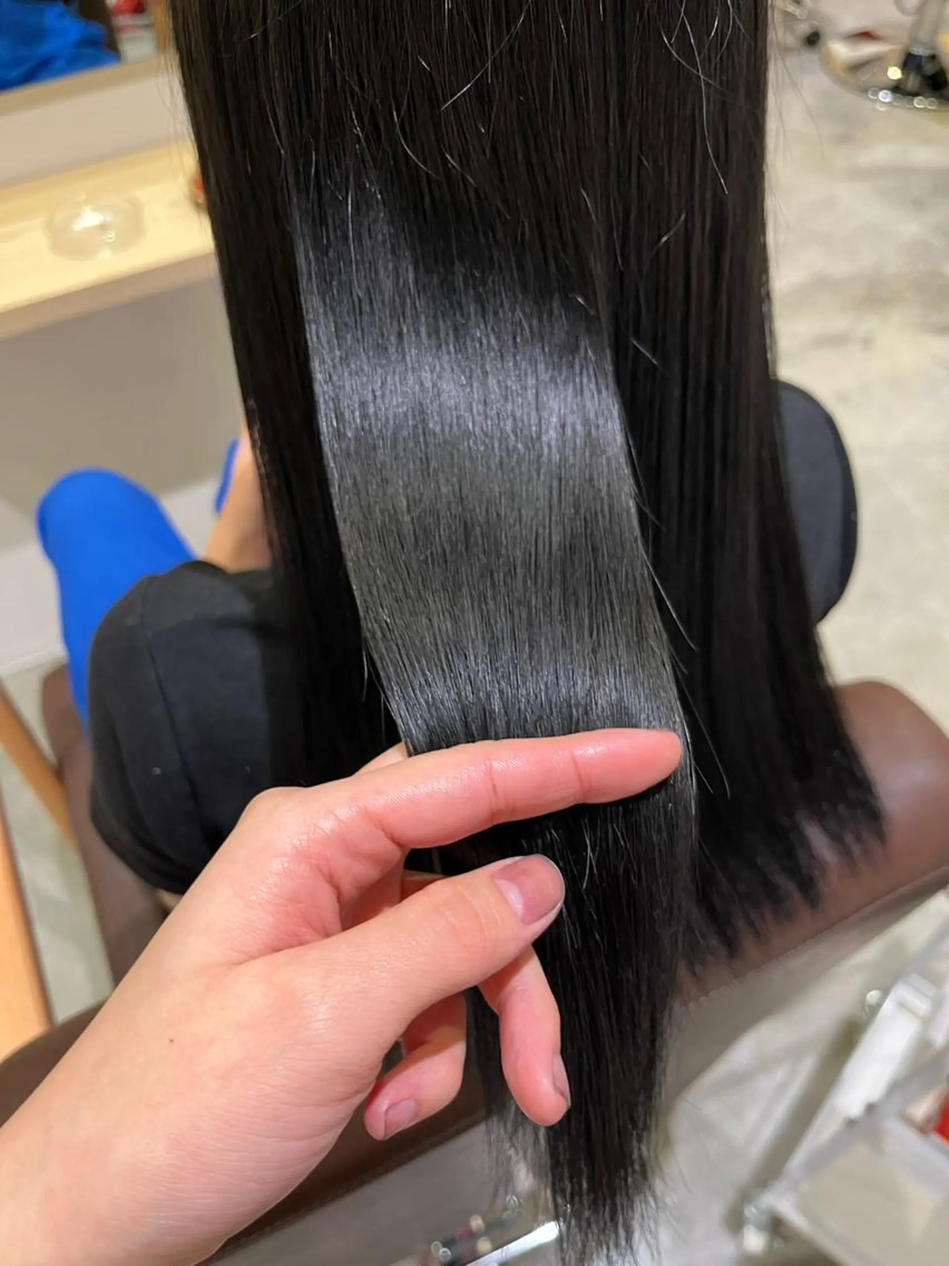 ロング カラー アッシュ ベージュカラー ブリーチ ケアブリーチ ダブルカラー ヘアカラー トリートメント 🌼あんなtrend color🌼のヘアスタイル