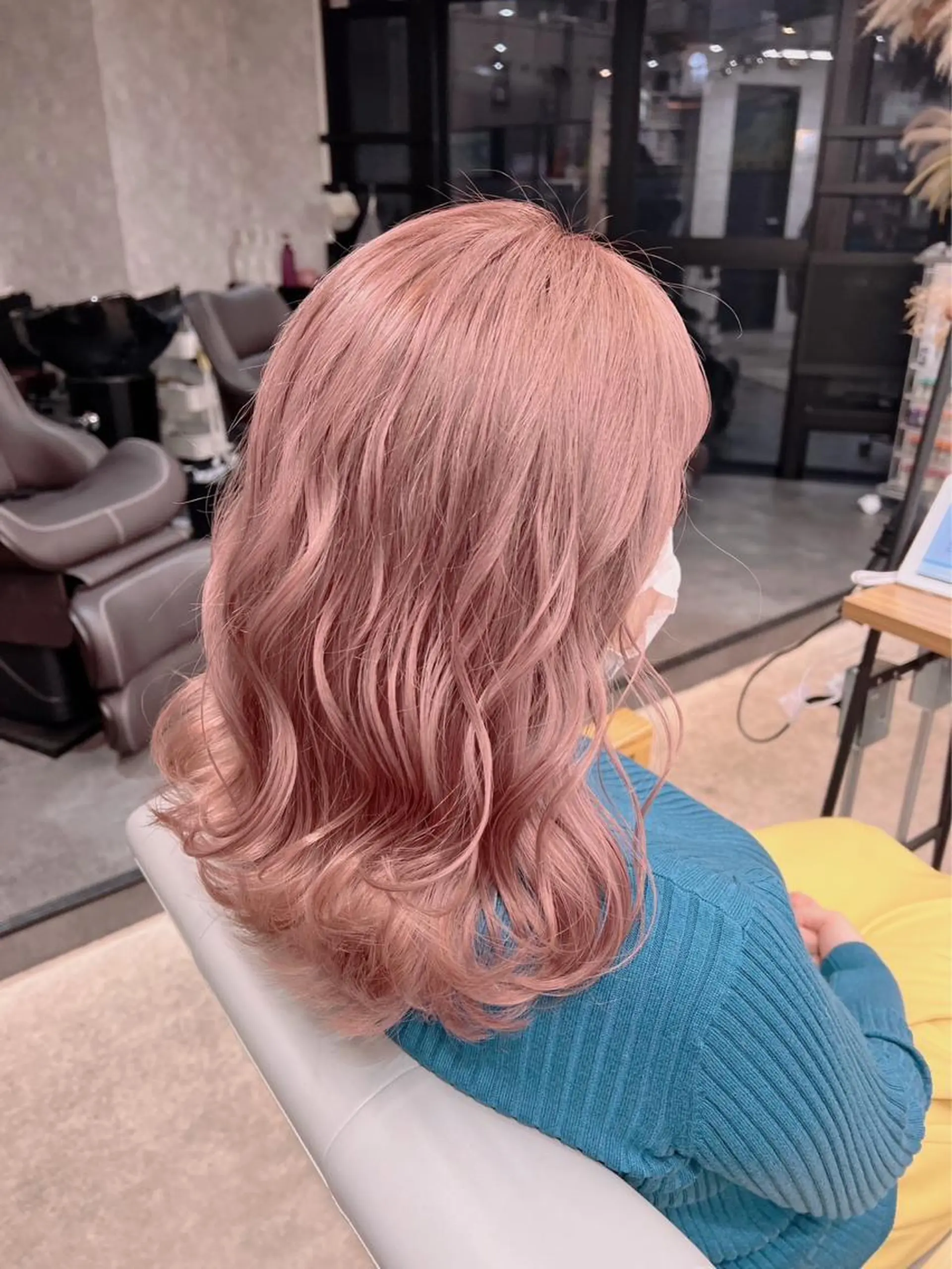 セミロング カラー メンズモテパーマ💙 fuwaのヘアスタイル